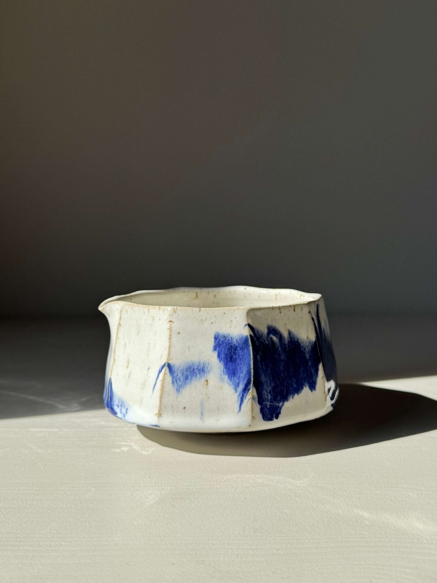 Faceted Matcha Bowl with Spout – Cobalt Blue & Glossy White Glaze #01, handmade ceramic with unique faceted design.