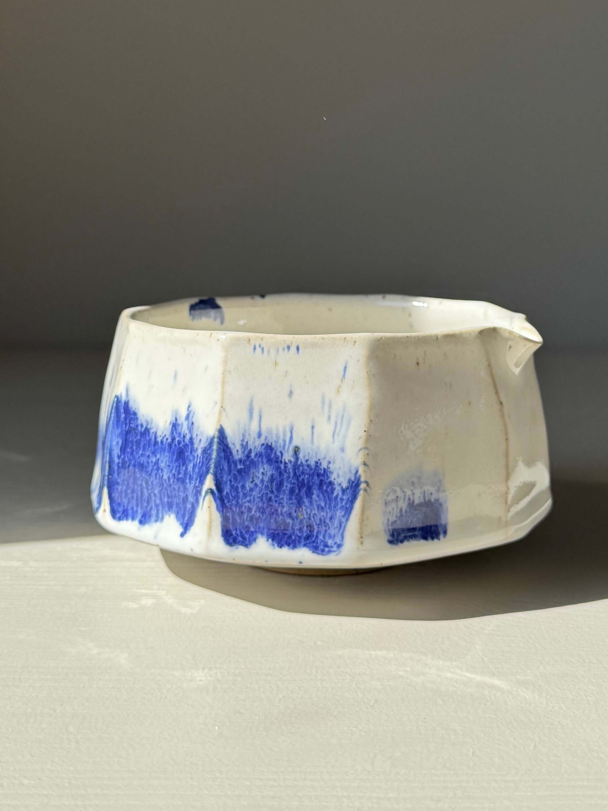 Faceted Matcha Bowl with Spout – Cobalt Blue & Glossy White Glaze #07, handmade ceramic with textured design and blue accents