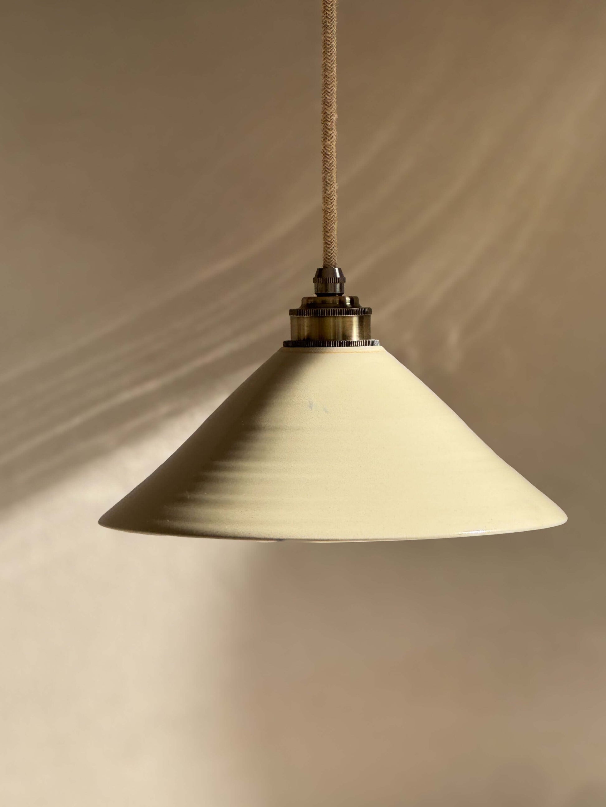 Ceramic Lamp Shade – Gosu Series #02, handmade ceramic pendant with cobalt blue accents, elegant lighting decor.