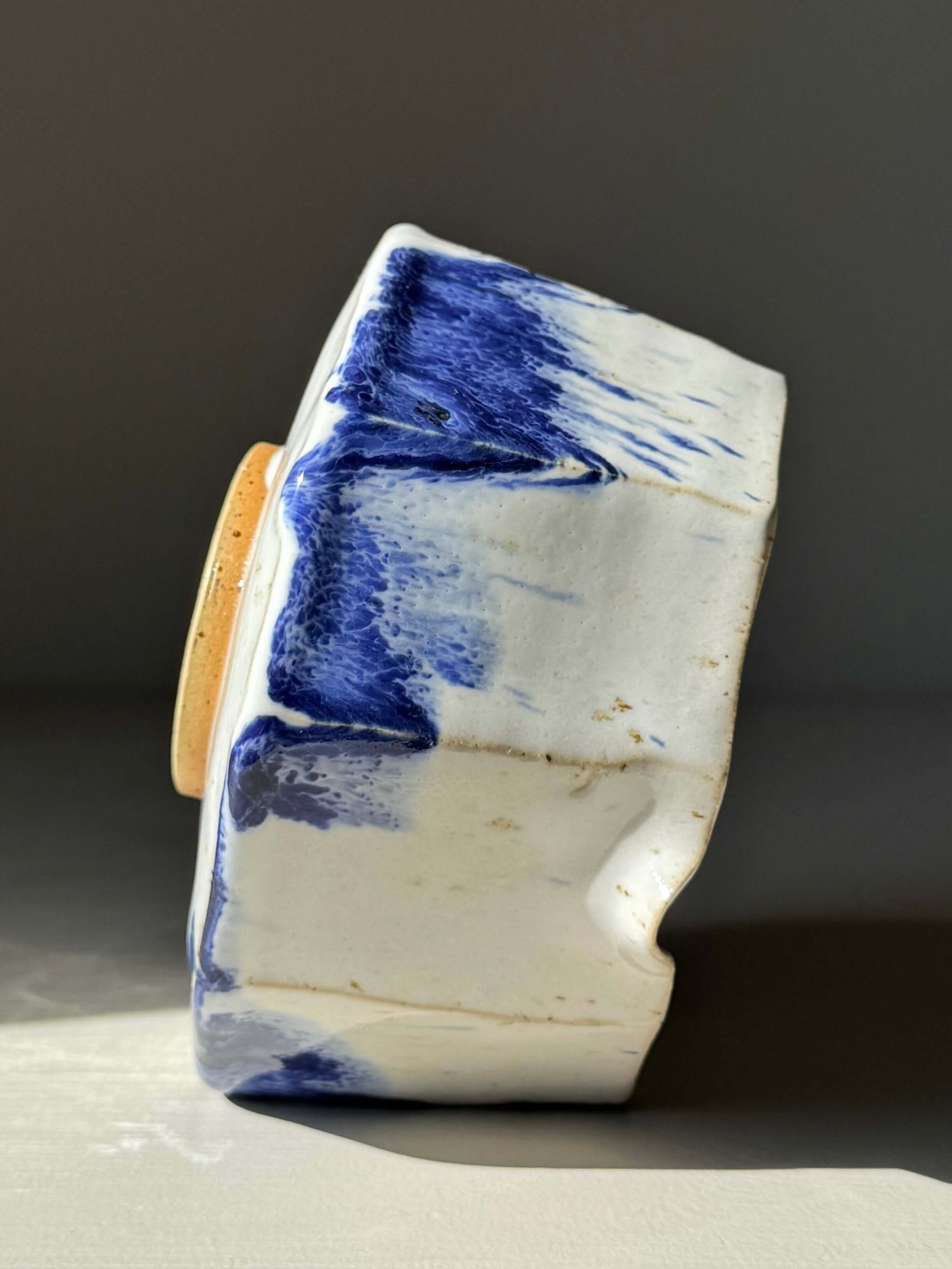 Faceted Matcha Bowl with Spout – Cobalt Blue & Glossy White Glaze #04, handmade ceramic with blue splashes and textured finish