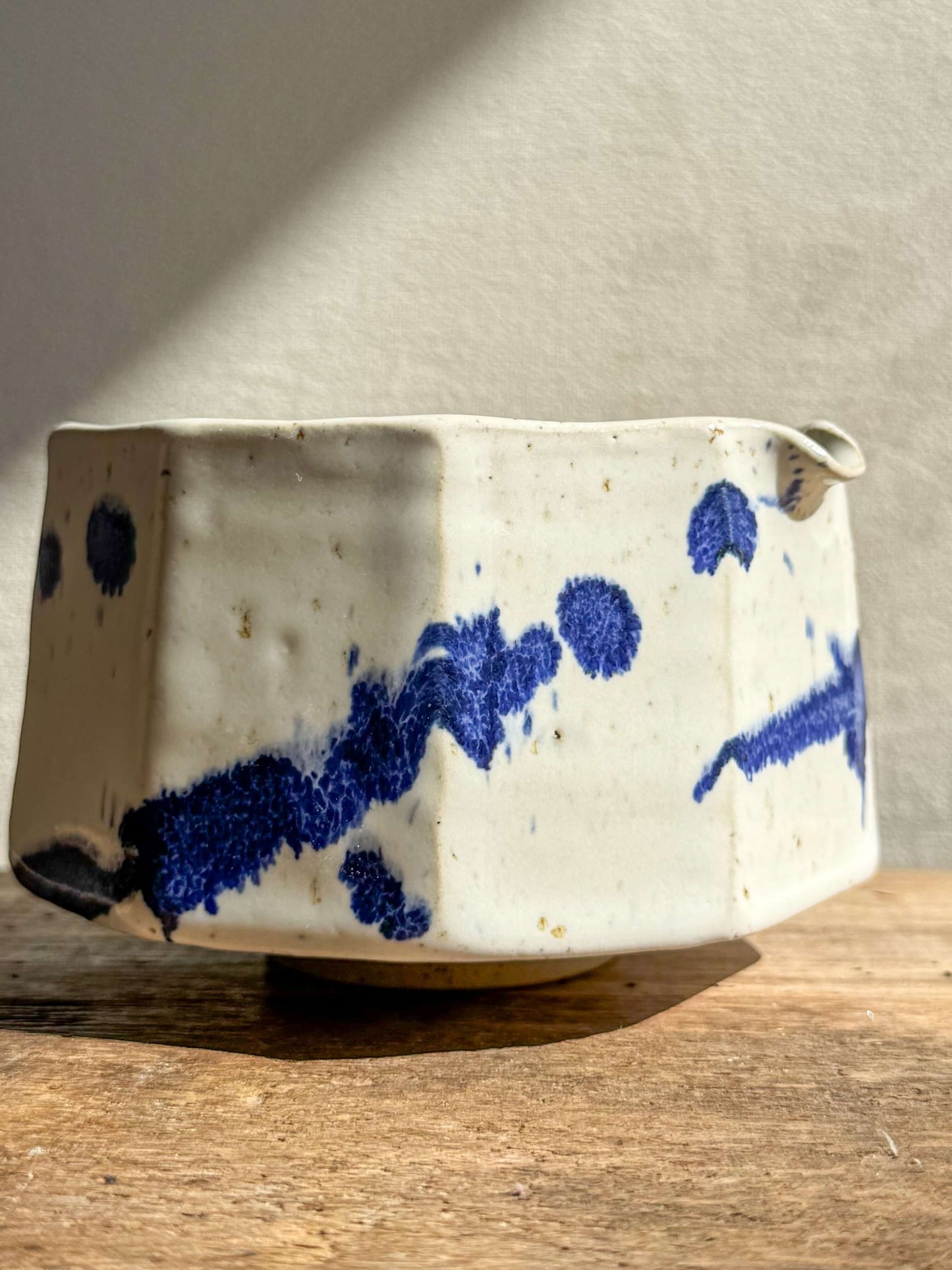 Faceted Matcha Bowl with Spout – Cobalt Blue & Glossy White Glaze #03