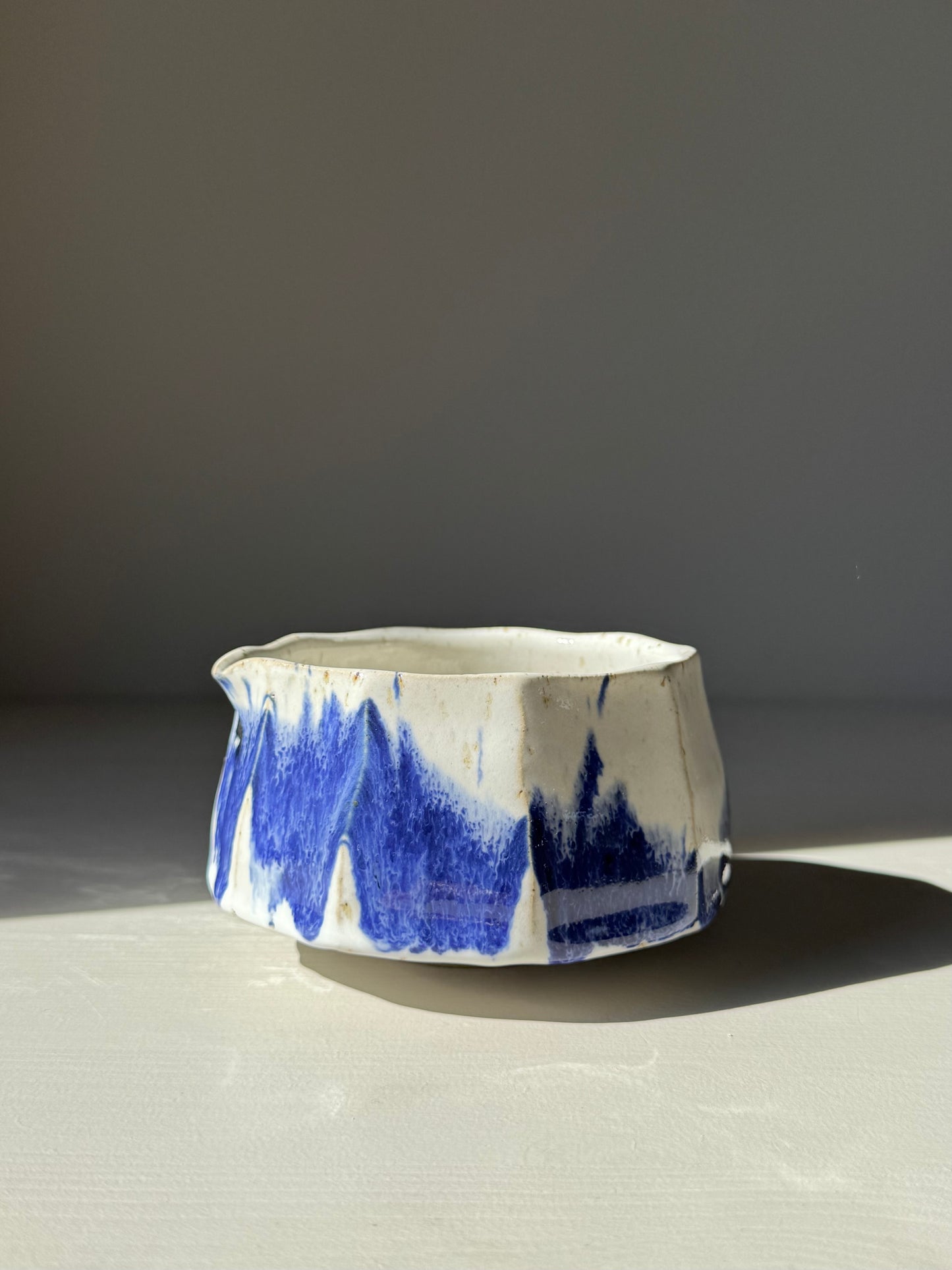 Faceted Matcha Bowl with Spout – Cobalt Blue & Glossy White Glaze #03