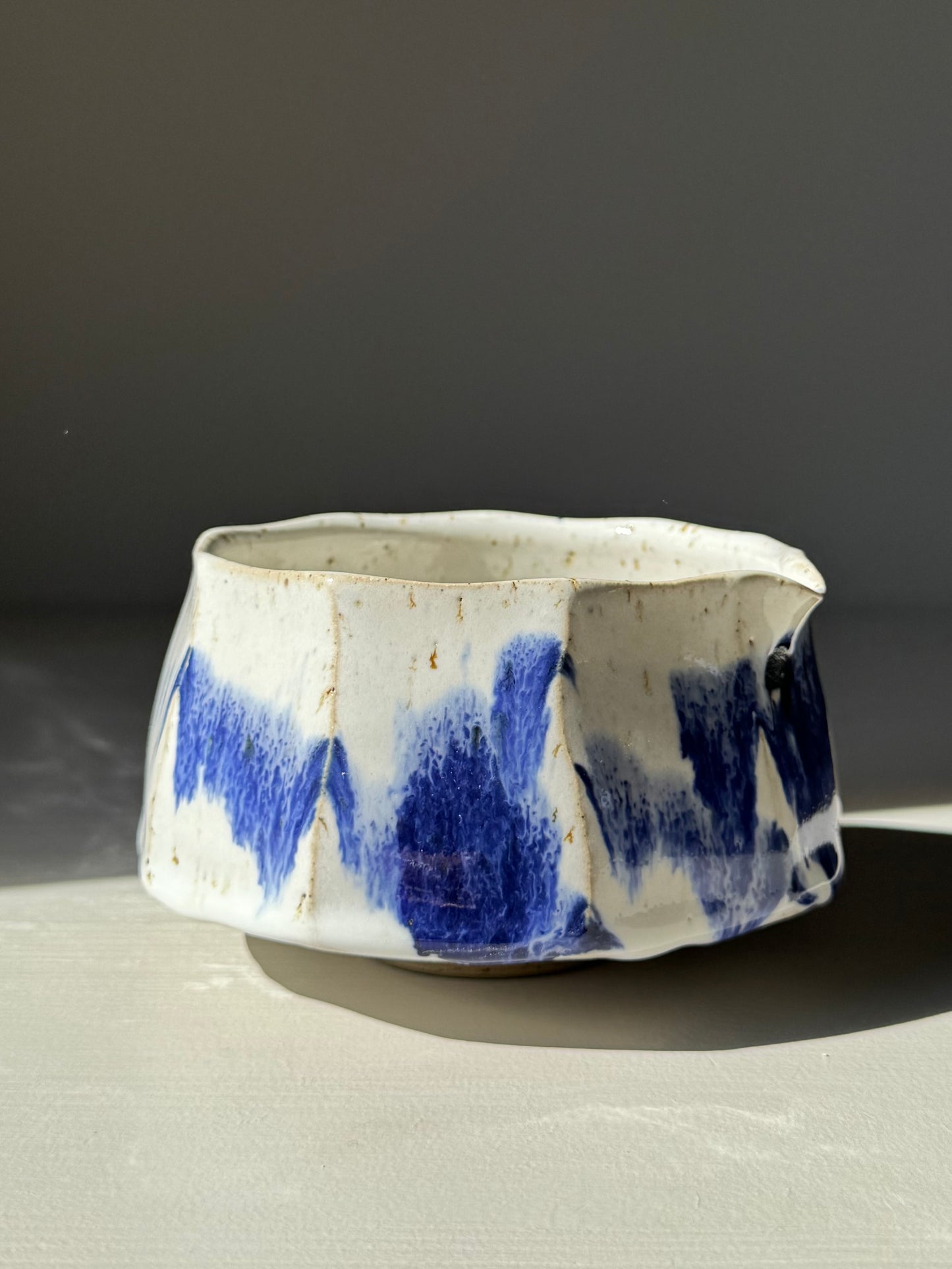 Faceted Matcha Bowl with Spout – Cobalt Blue & Glossy White Glaze #03