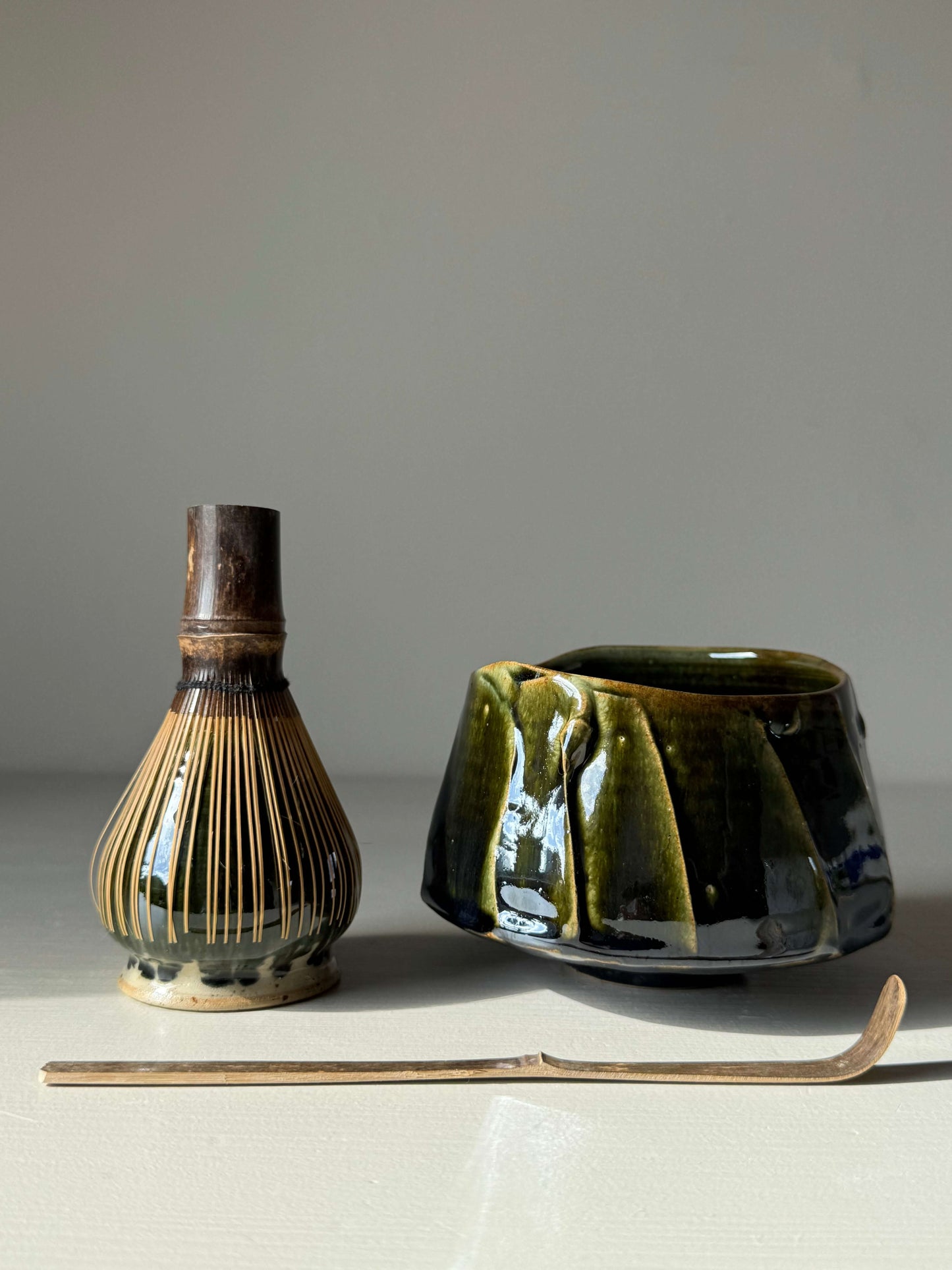Handmade Textured Matcha Bowl - Hinoki Series #07 with wooden whisk and scoop