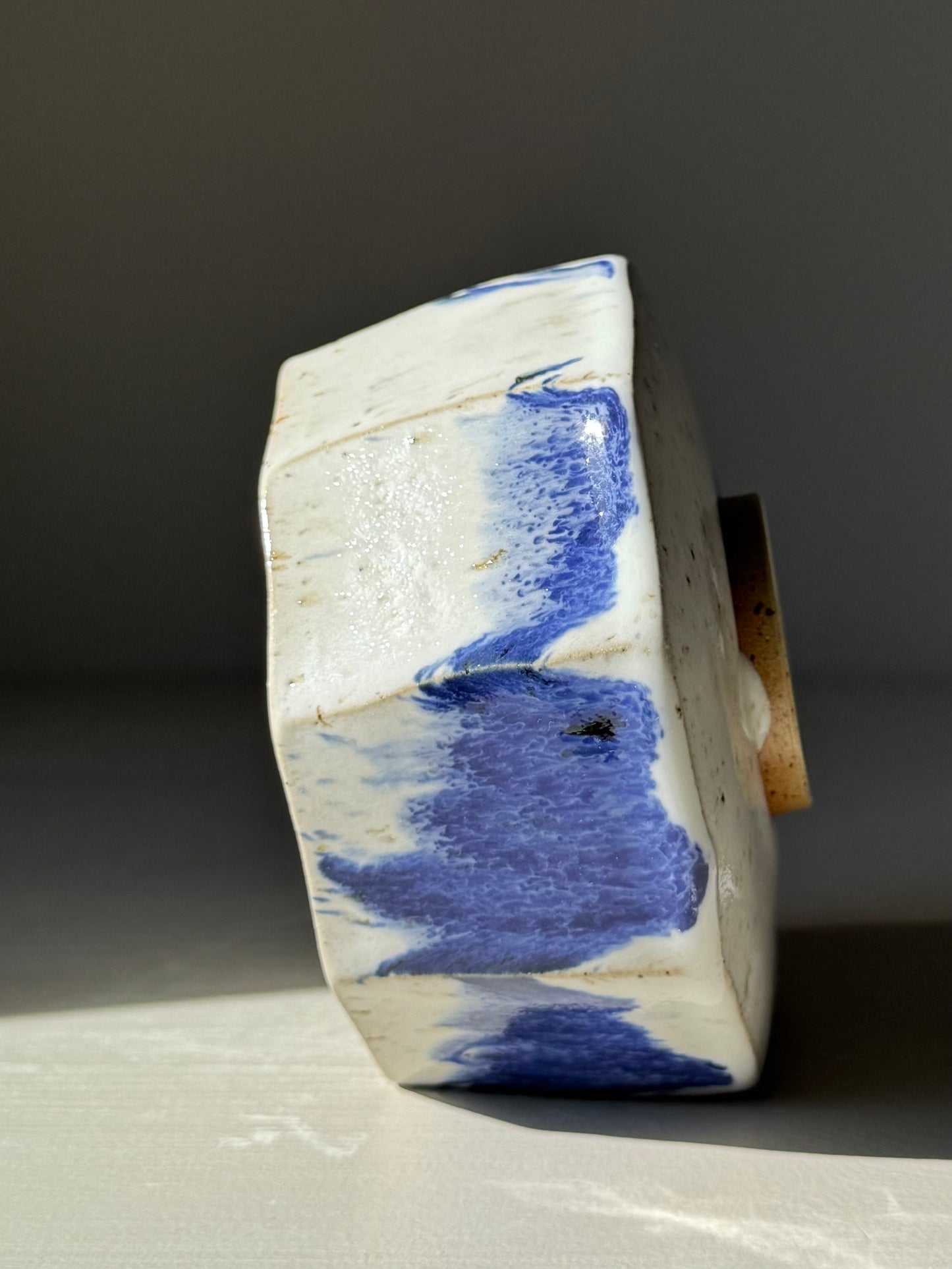 Faceted Matcha Bowl with Spout – Cobalt Blue & Glossy White Glaze #01