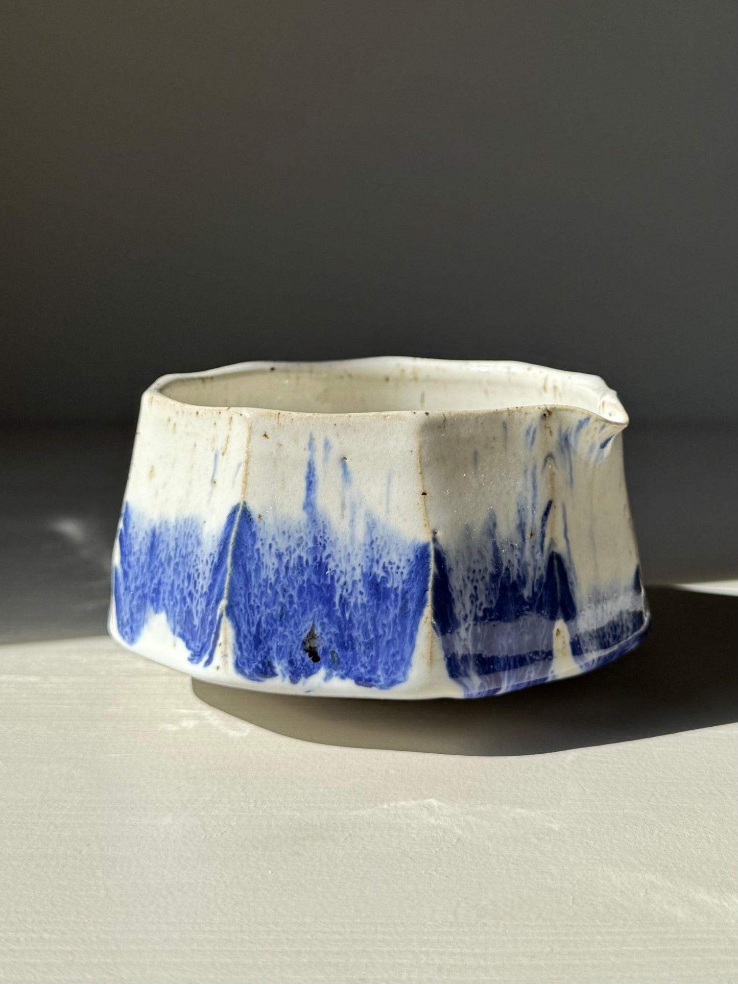 Faceted Matcha Bowl with Spout – Cobalt Blue & Glossy White Glaze #01
