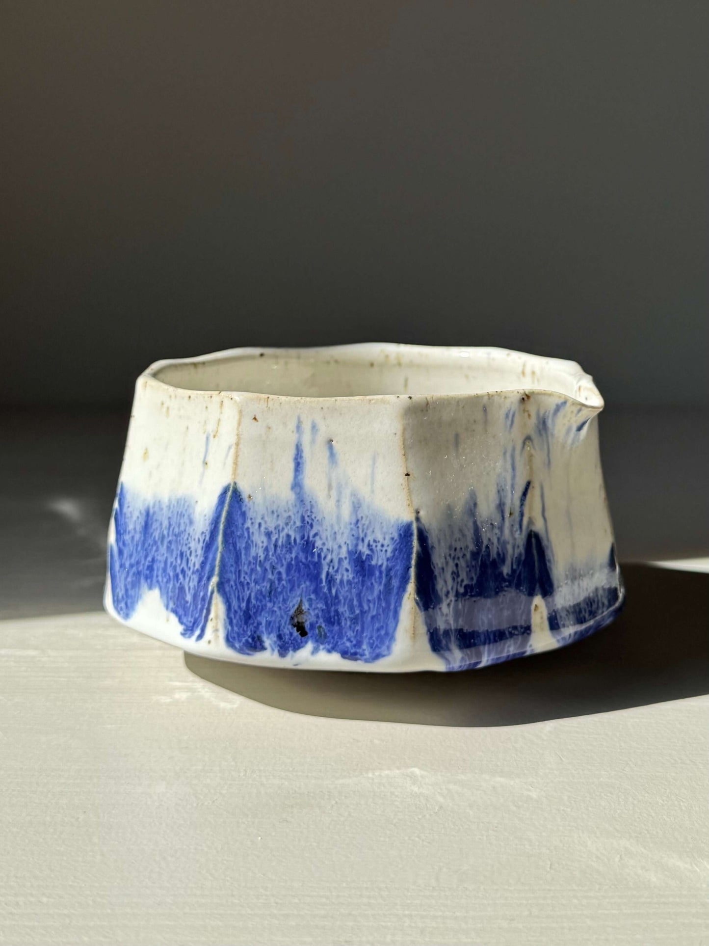Faceted Matcha Bowl with Spout – Cobalt Blue & Glossy White Glaze #01, handmade ceramic with bold blue accents and modern design