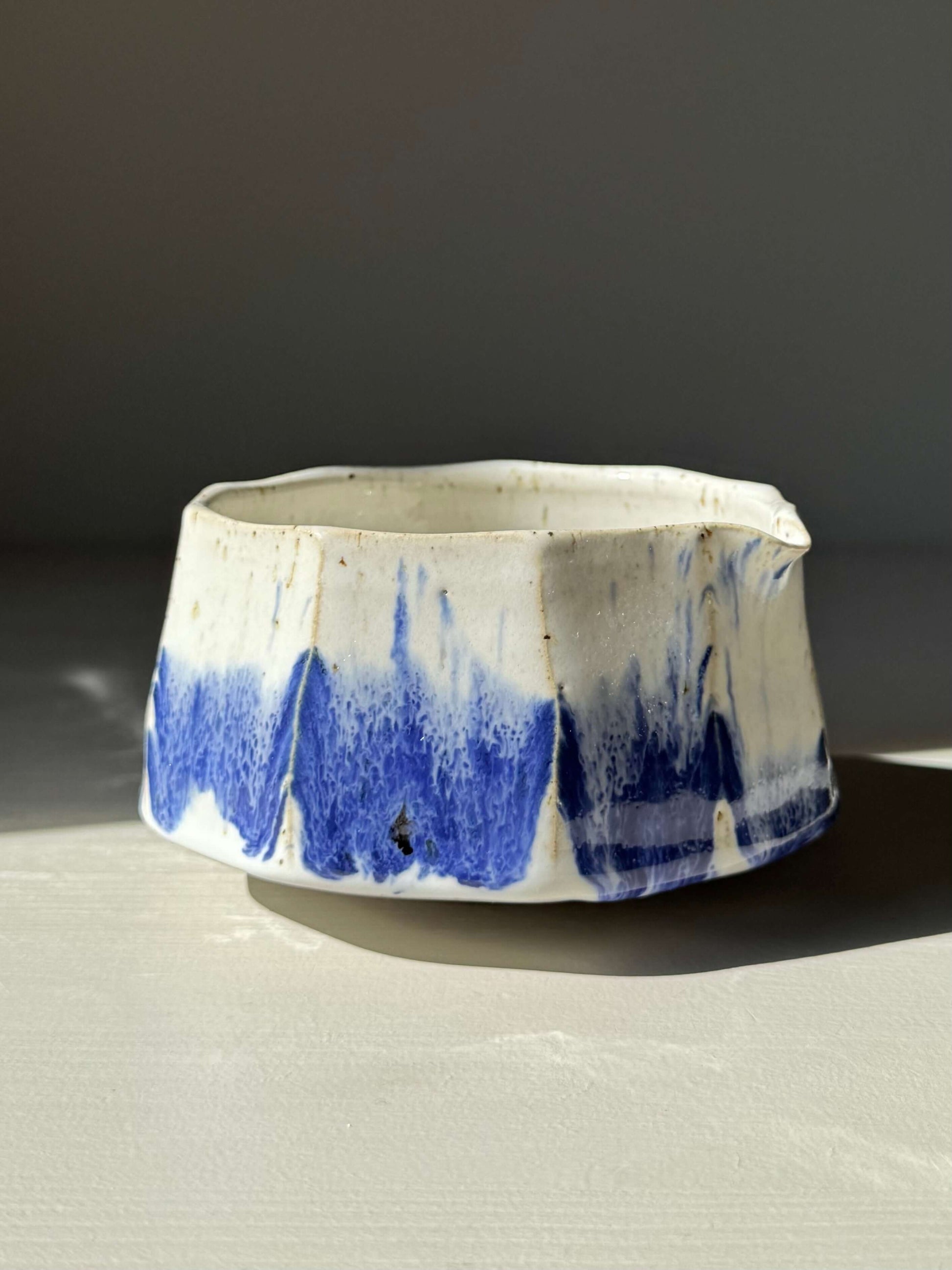 Faceted Matcha Bowl with Spout – Cobalt Blue & Glossy White Glaze #01, handmade ceramic with bold blue accents and modern design