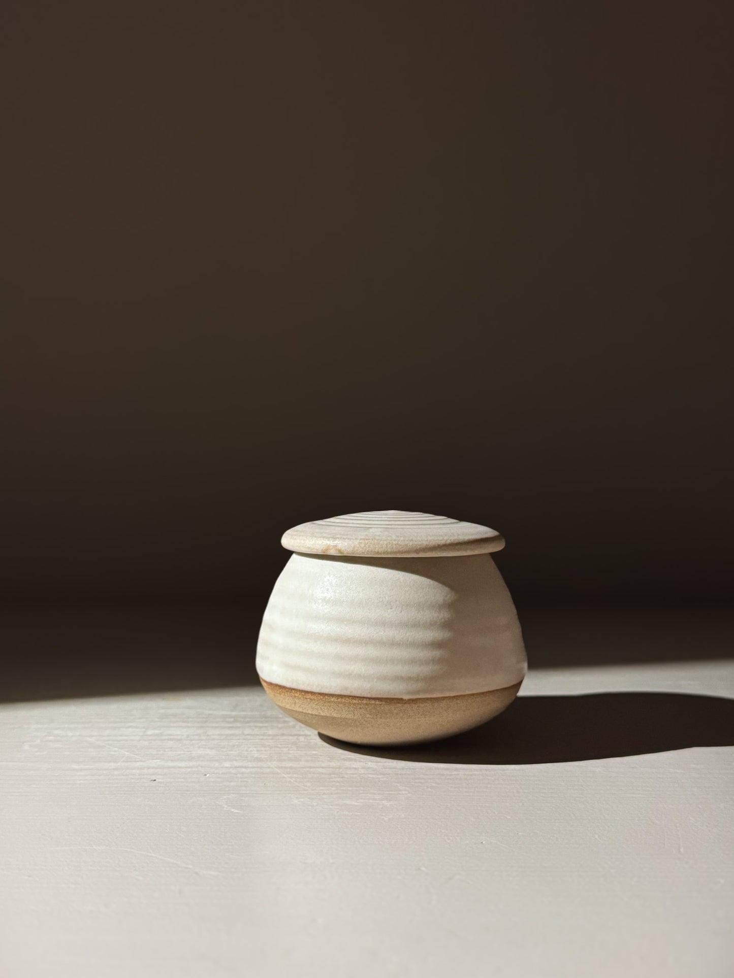 Pot met Deksel - Eggshell #03