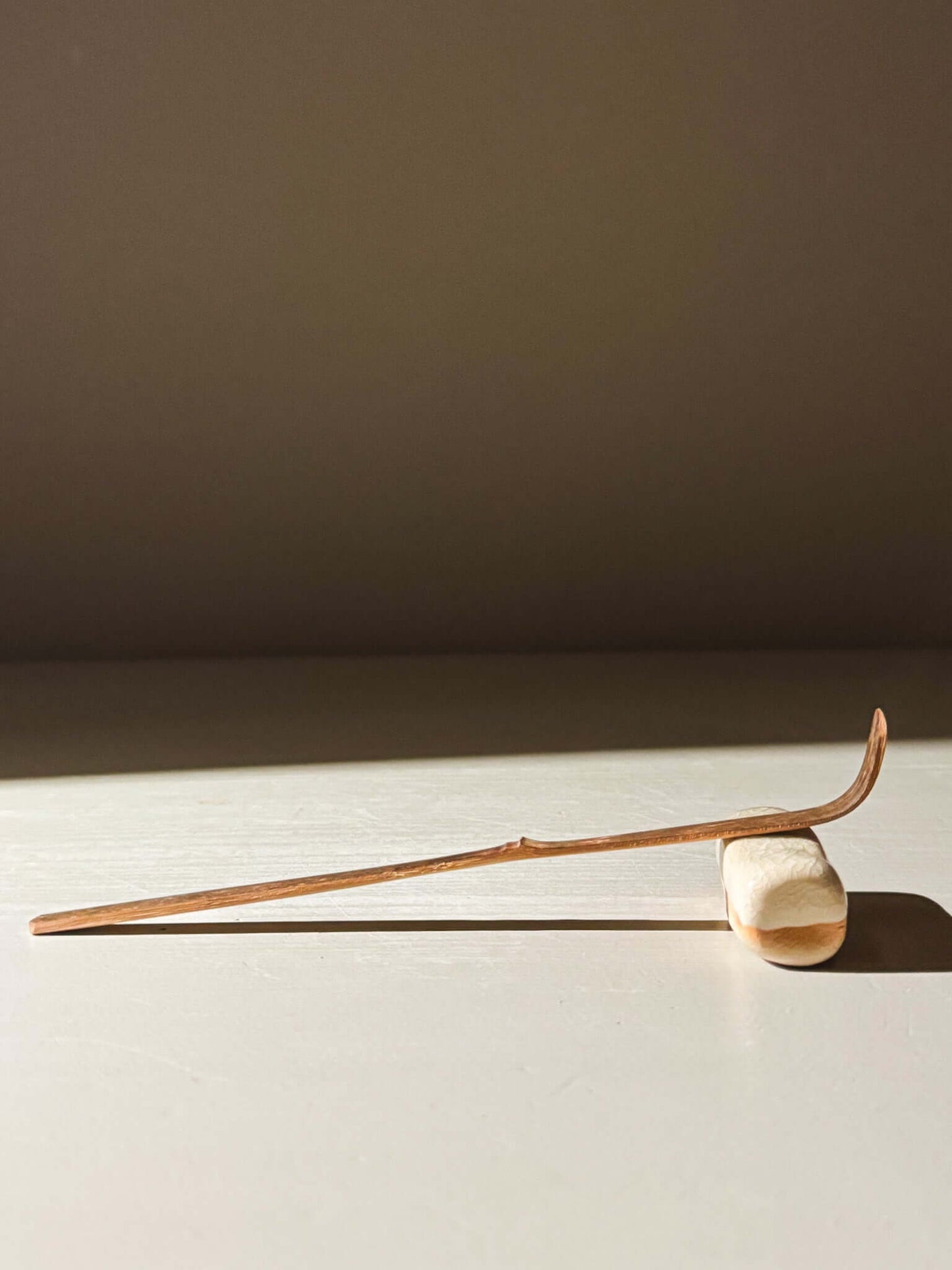 Chopstick/Spoon Rest – Kannyū with hand-shaped design and transparent crackle glaze showcasing natural clay's warmth and texture.