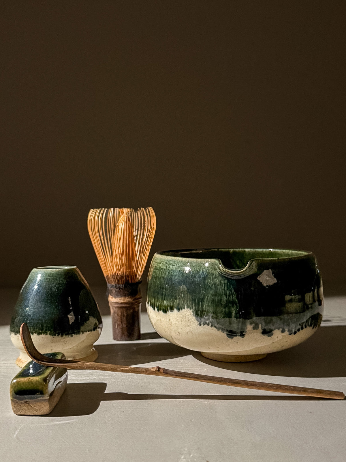 Matcha Bowl with Spout - Green Rim #02