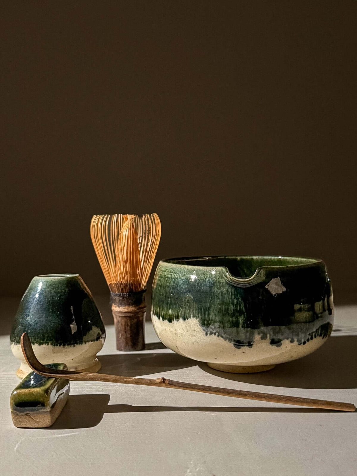 Matcha Bowl with Spout - Green Rim #02