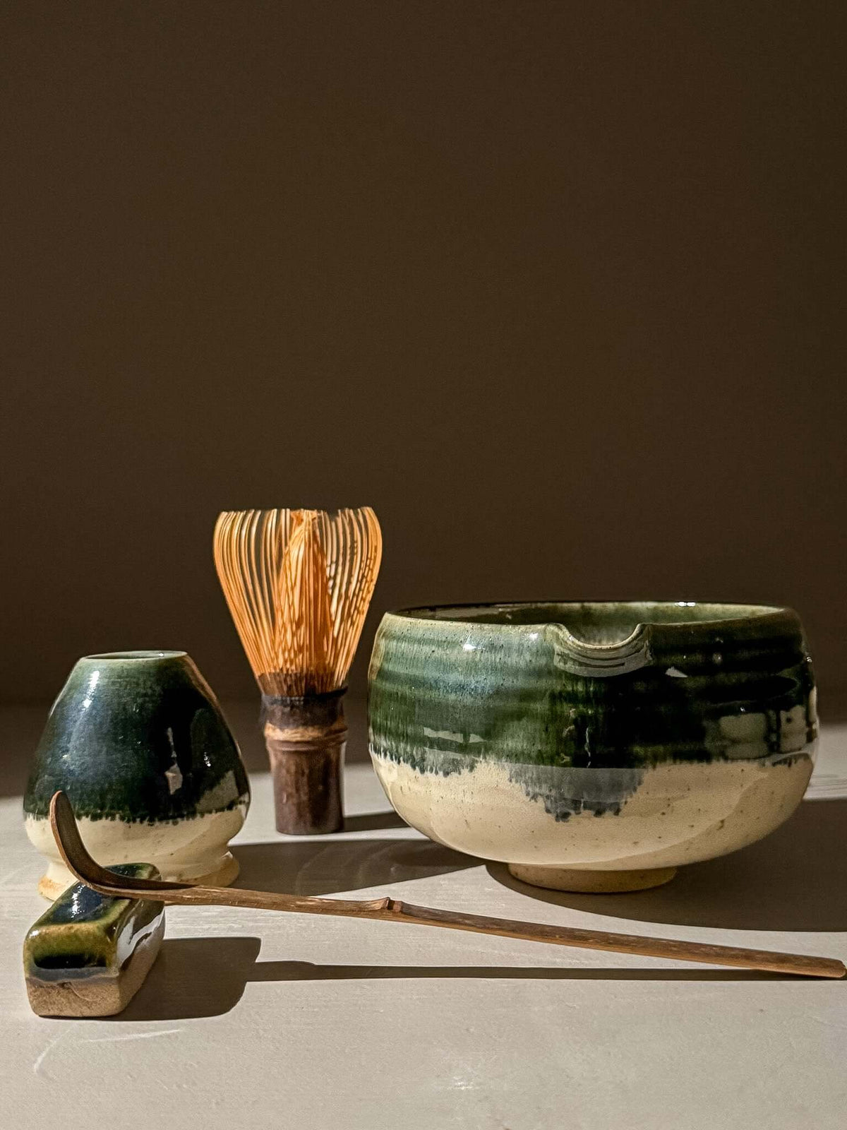 Matcha Bowl with Spout - Green Rim #10