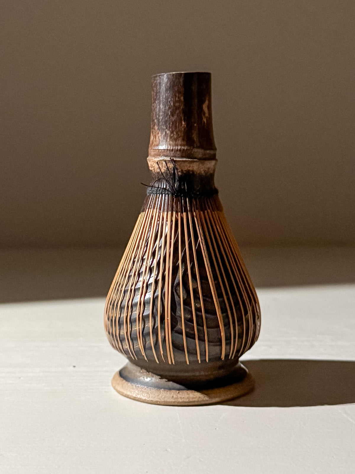 Matcha Gardehouder - Zwarte Truffle gekerfd
