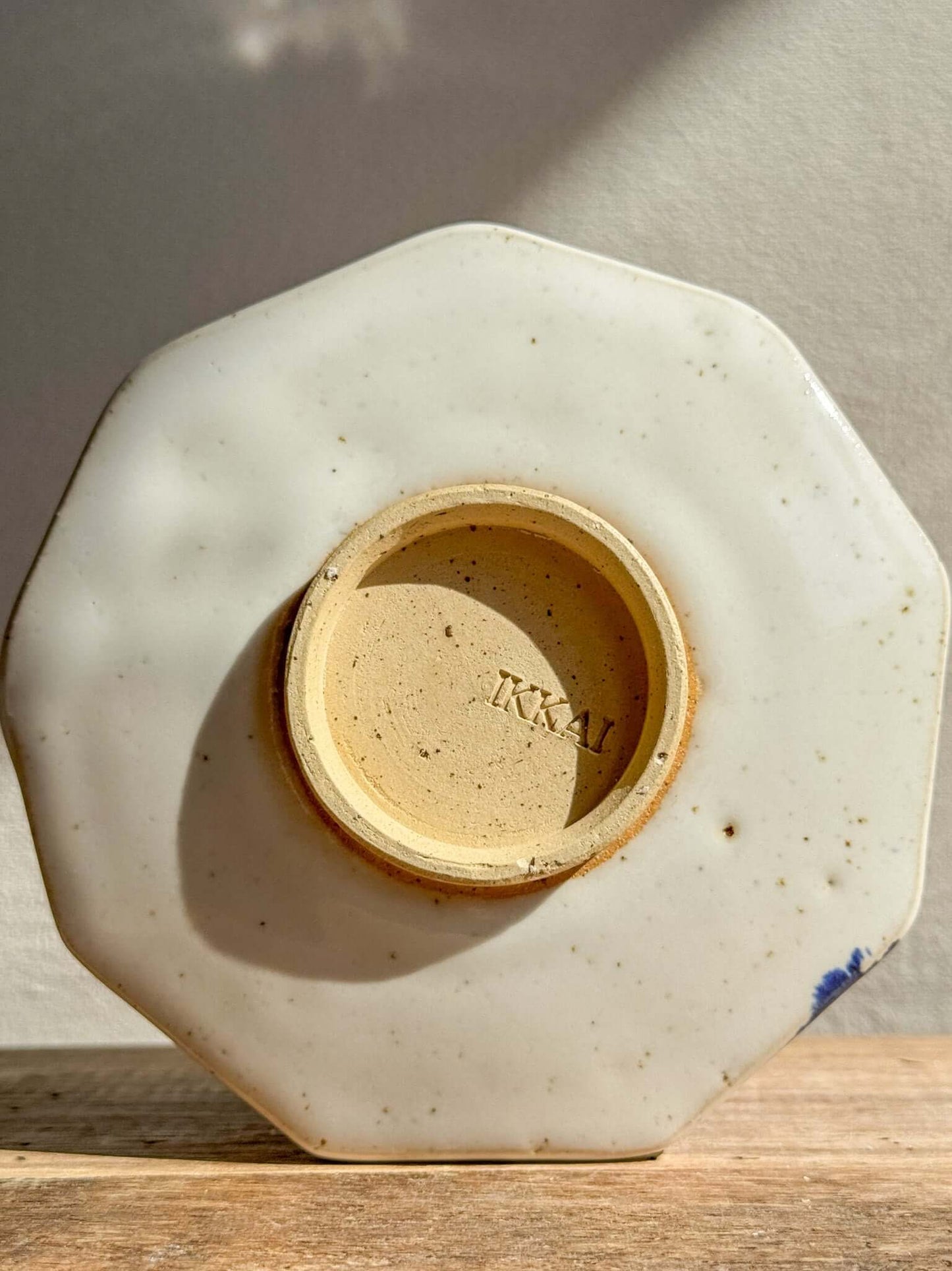 Faceted Matcha Bowl with Spout – Cobalt Blue & Glossy White Glaze #01