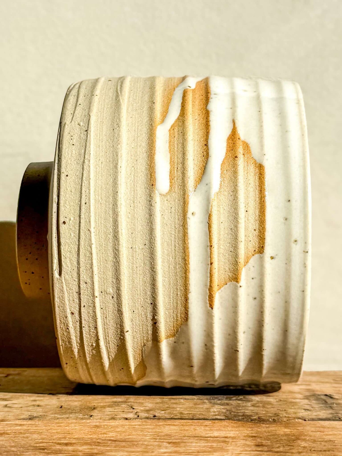 Tall Matcha Bowl – Half Glossy White Glaze #01