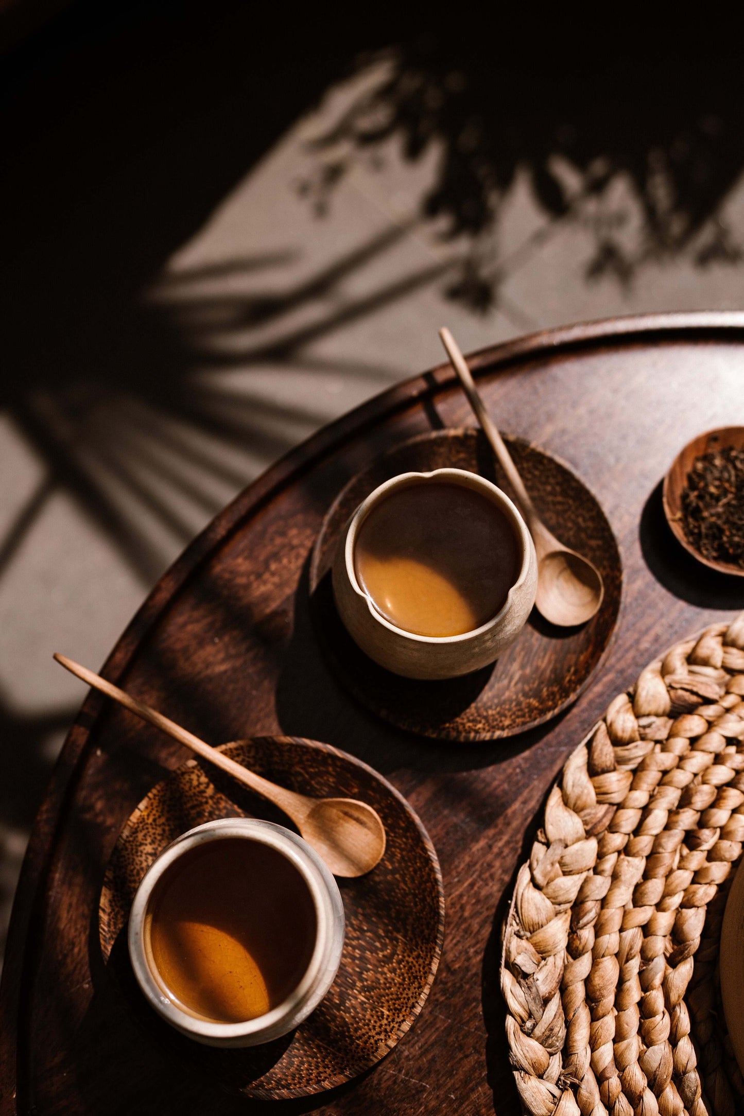 Coconut Wood Side Plates