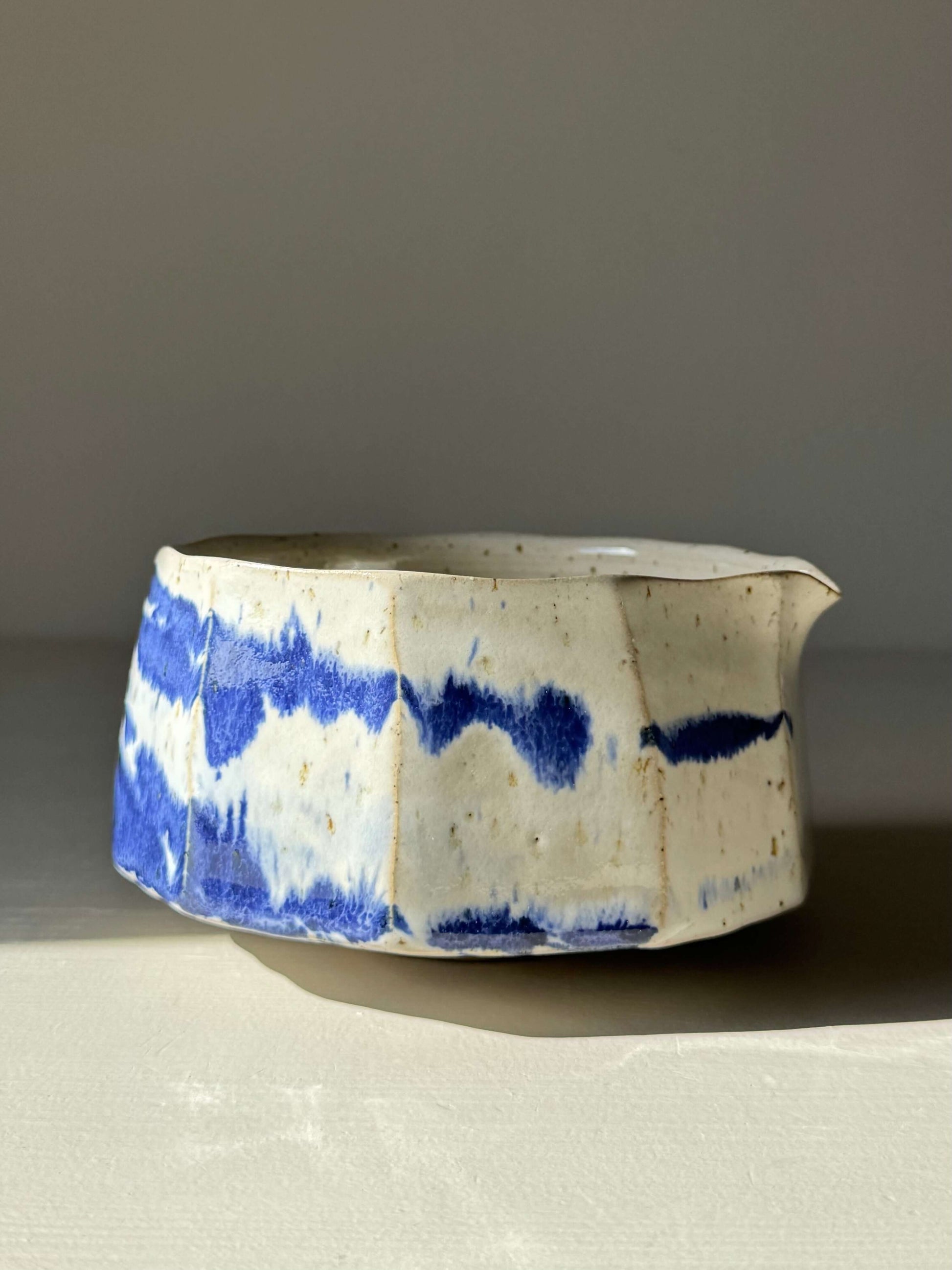Faceted Matcha Bowl with Spout – Cobalt Blue & Glossy White Glaze #010, handmade ceramic with unique faceted design and cobalt accents