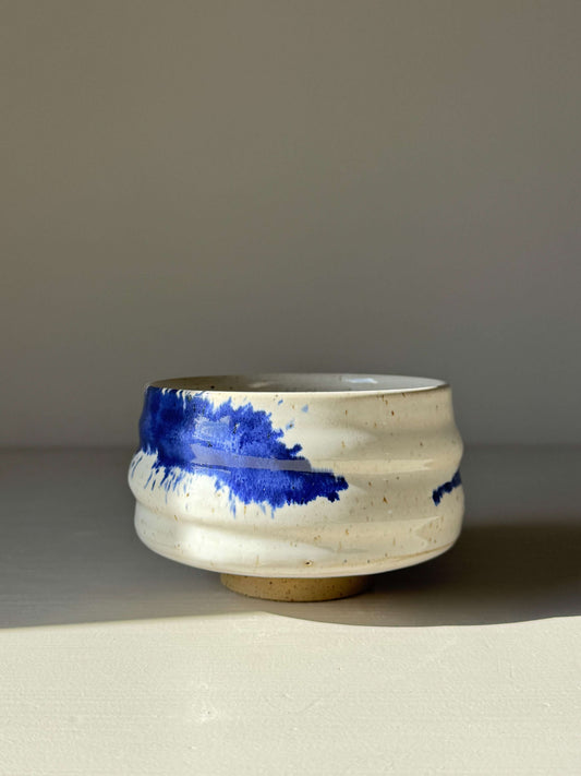 Alt Tag: Matcha Bowl – Cobalt Blue & Glossy White #01 handmade ceramic with unique cobalt splash design.