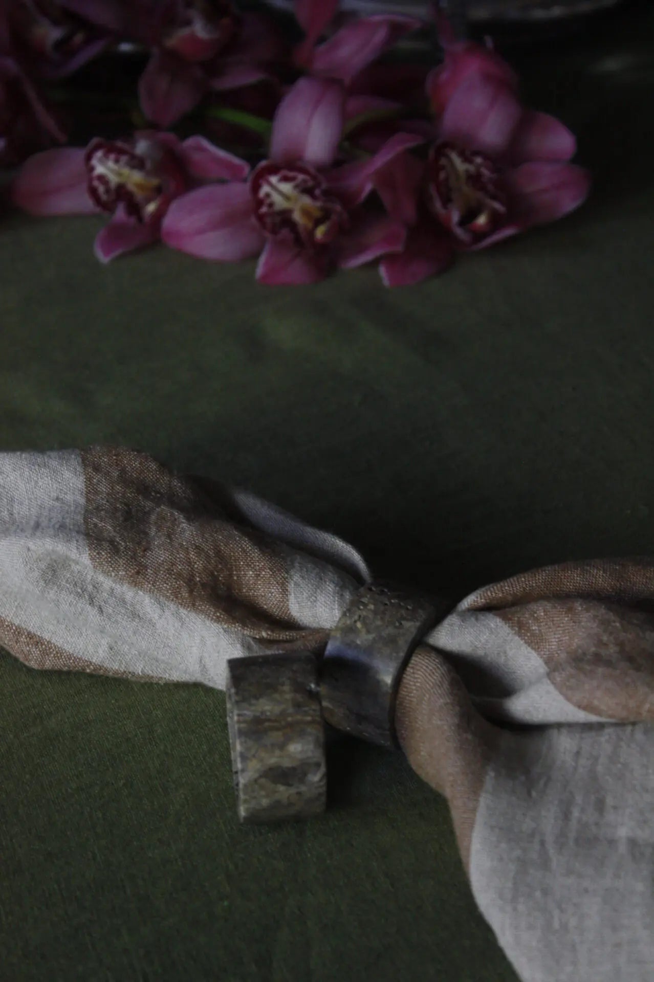 Travertine Servet Ring