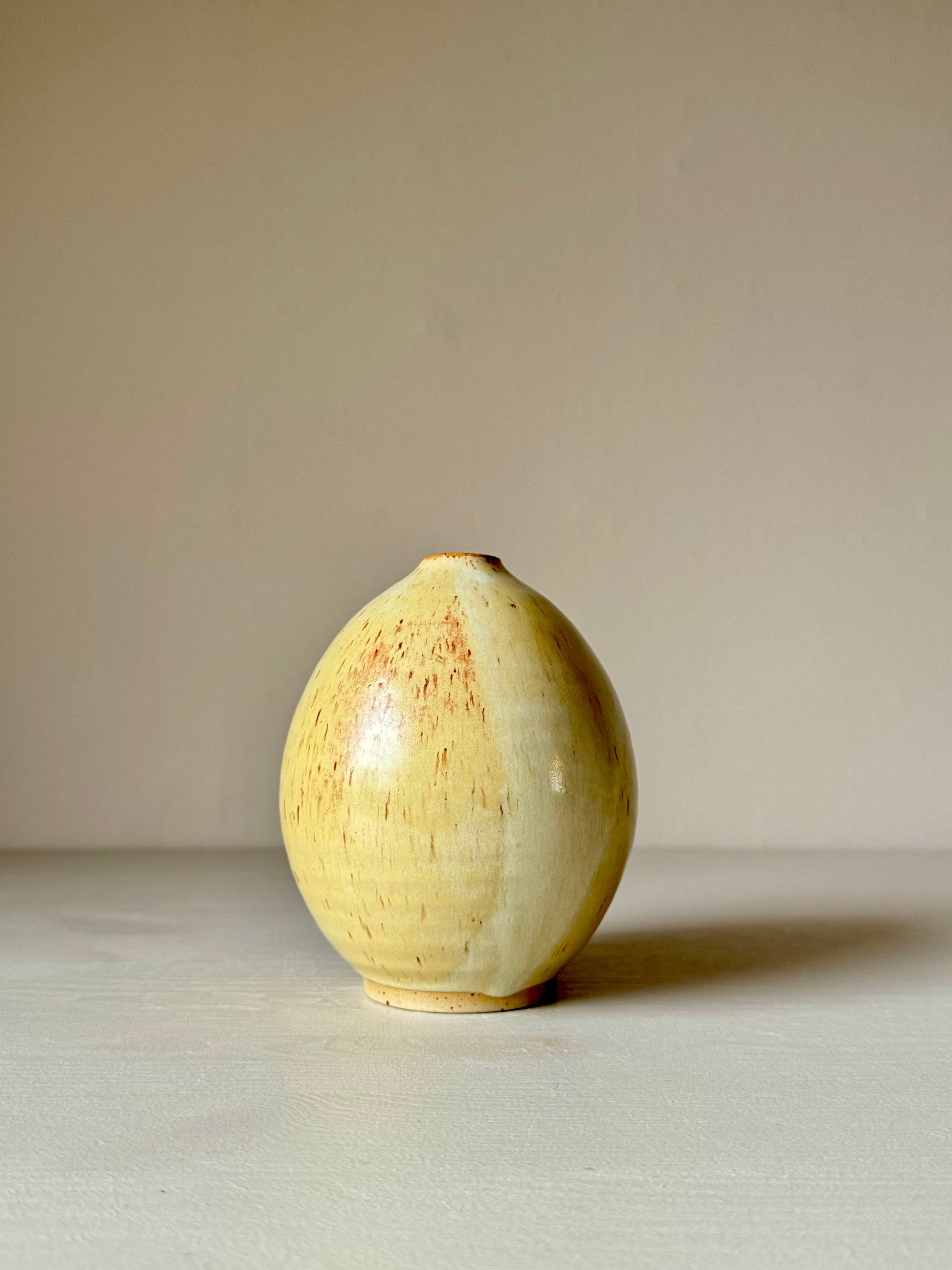 Medium Vase Handmade Ceramics - Creamy Yellow