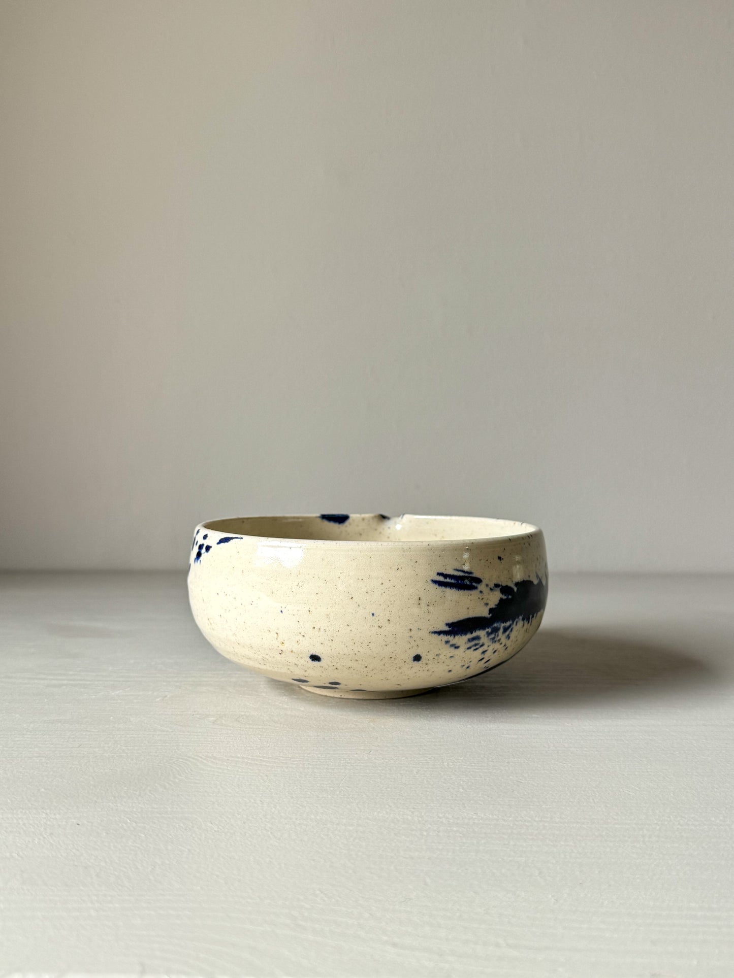 Matcha bowl with spout - Clear glaze & Cobalt blue 02