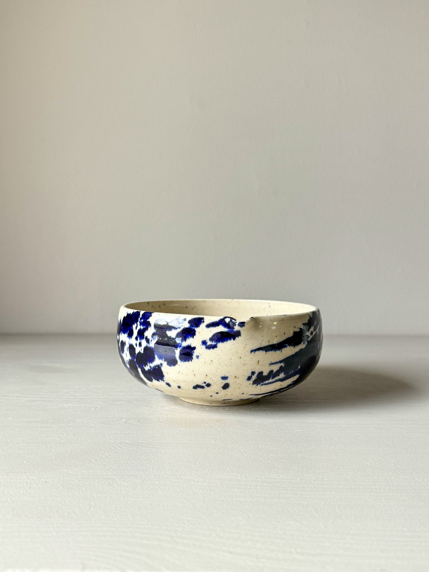 Matcha bowl with spout - Clear glaze & Cobalt blue 02