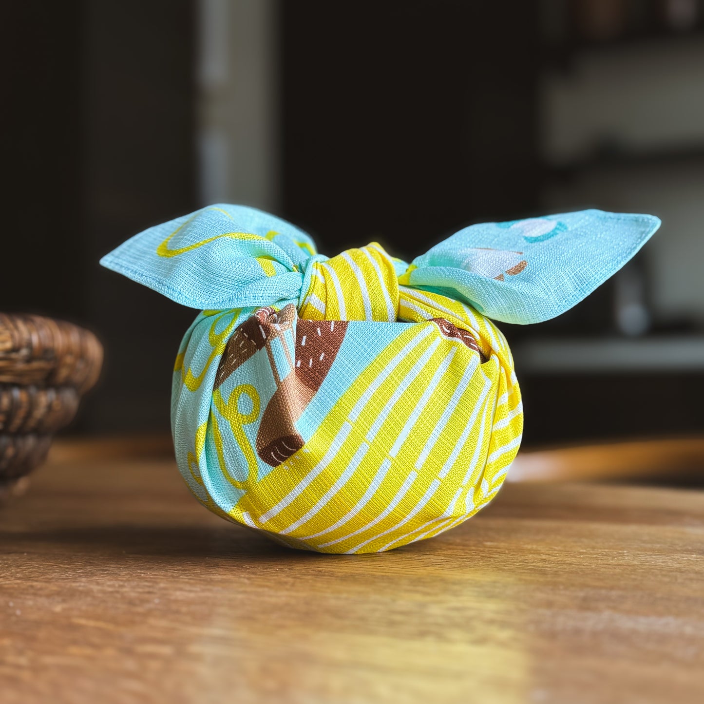Small Furoshiki Cat & Yarn Light Green