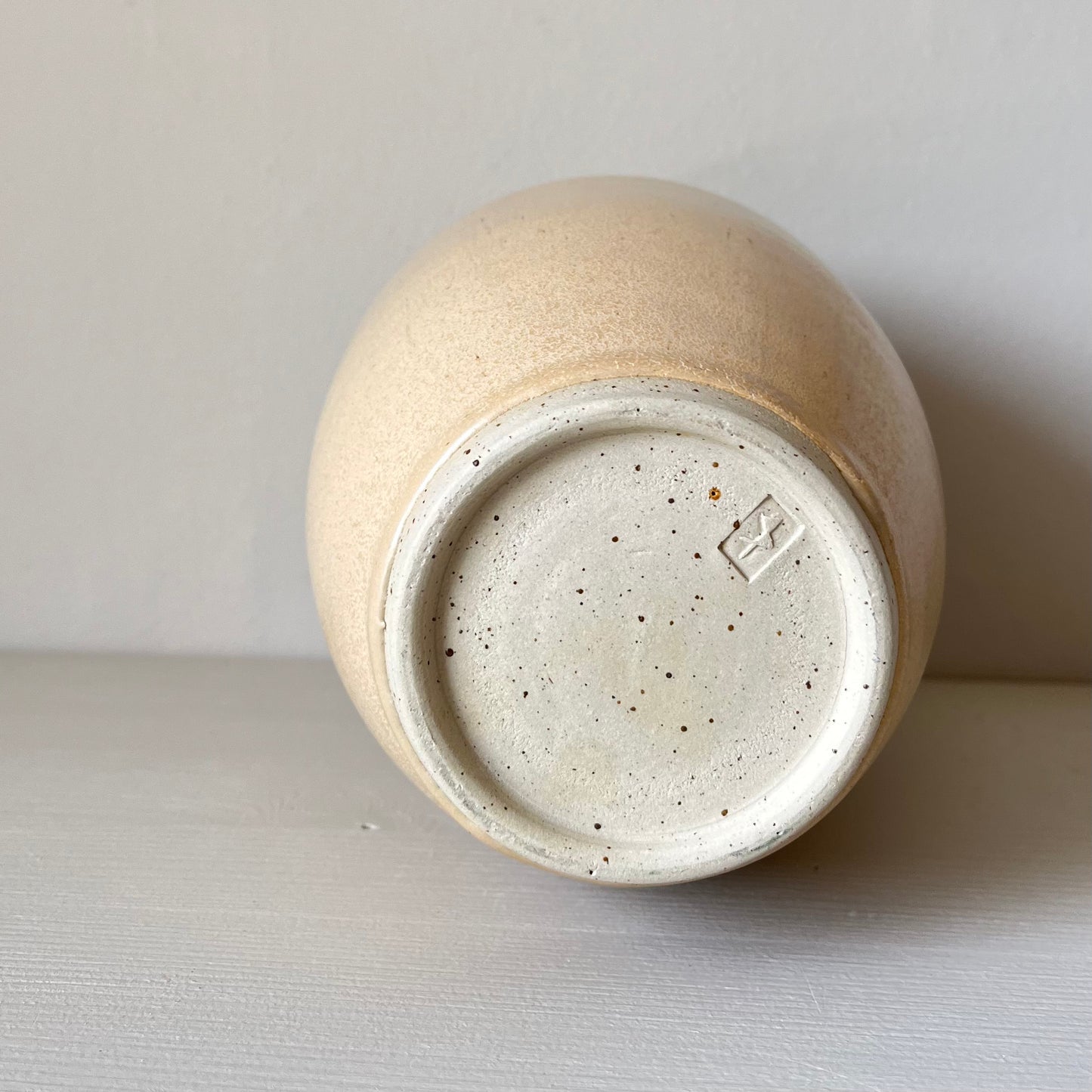 Large IKKAI ceramic Vase - Pale Peach