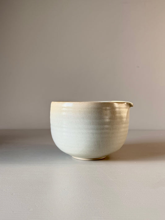 Small Bowl with spout - Moonstone