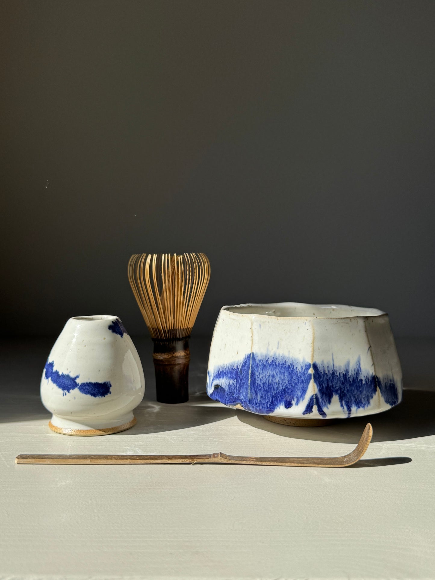 Faceted Matcha Bowl – Cobalt Blue & Glossy White Glaze #02