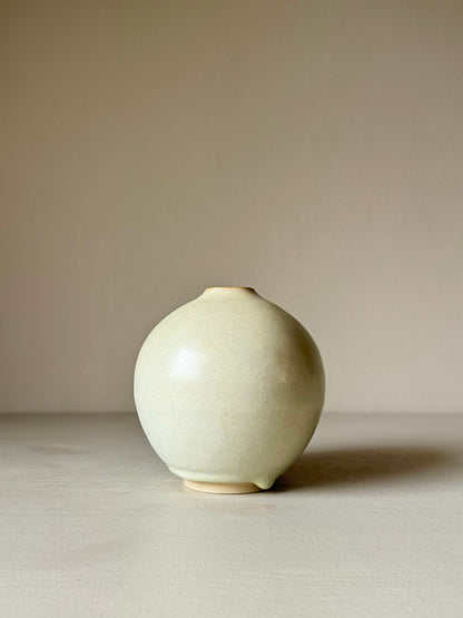 Medium Vase - Moonstone