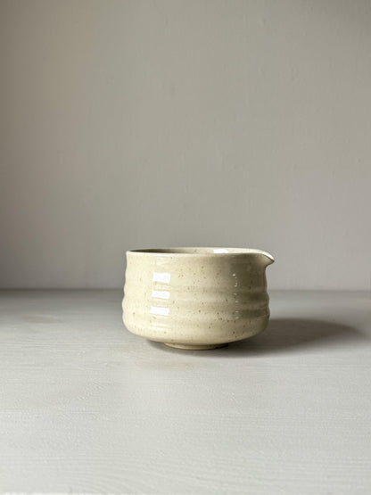 Matcha bowl with spout - Clear Glaze 02