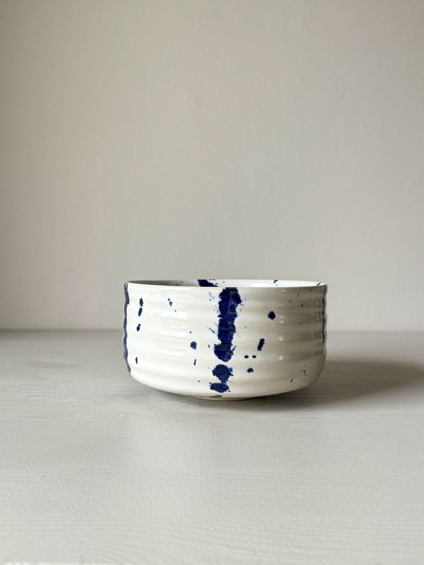 Matcha bowl -  Glossy White & Cobalt Blue