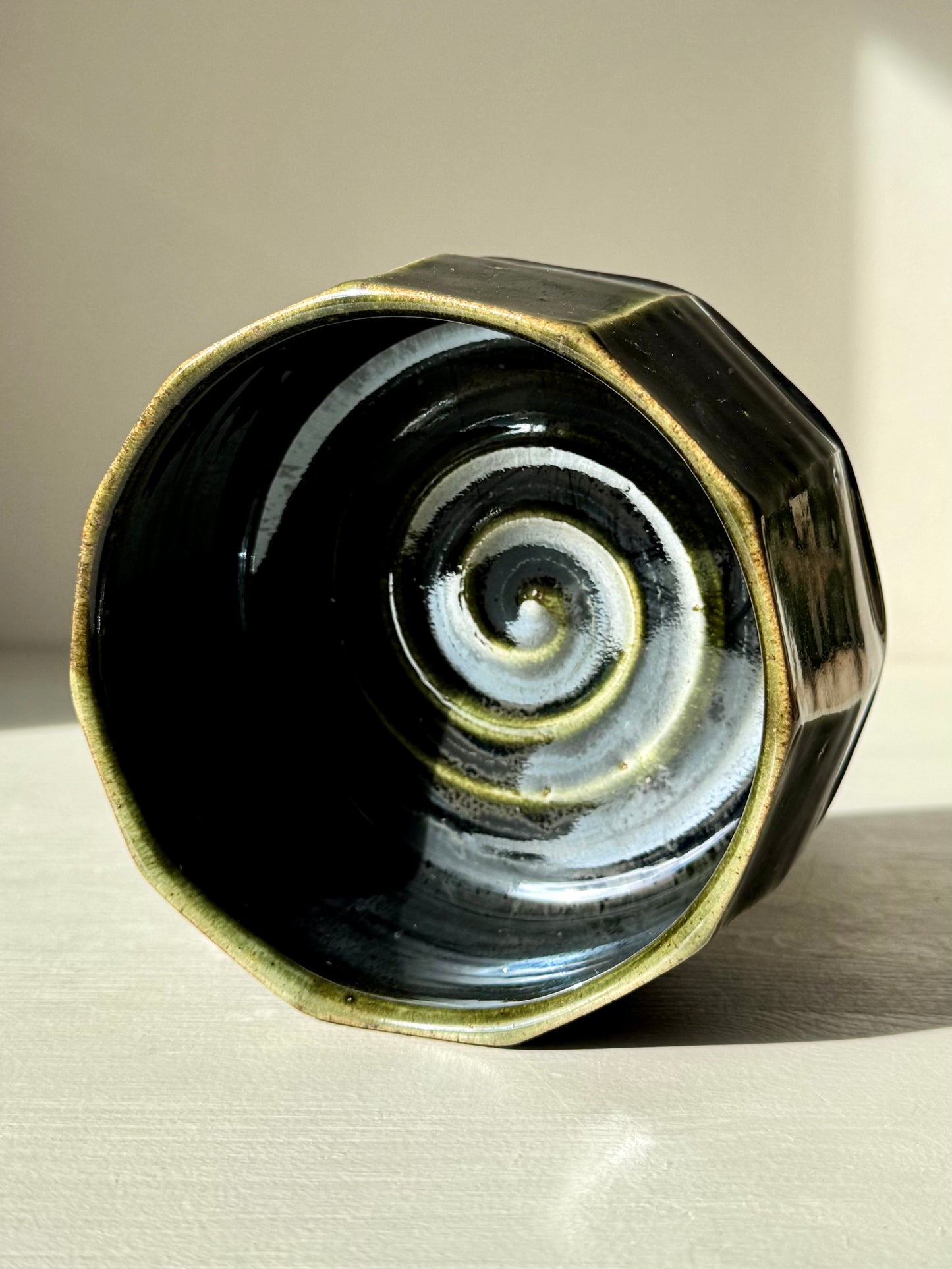Matcha Kom met Facetten- Hinoki Serie #01