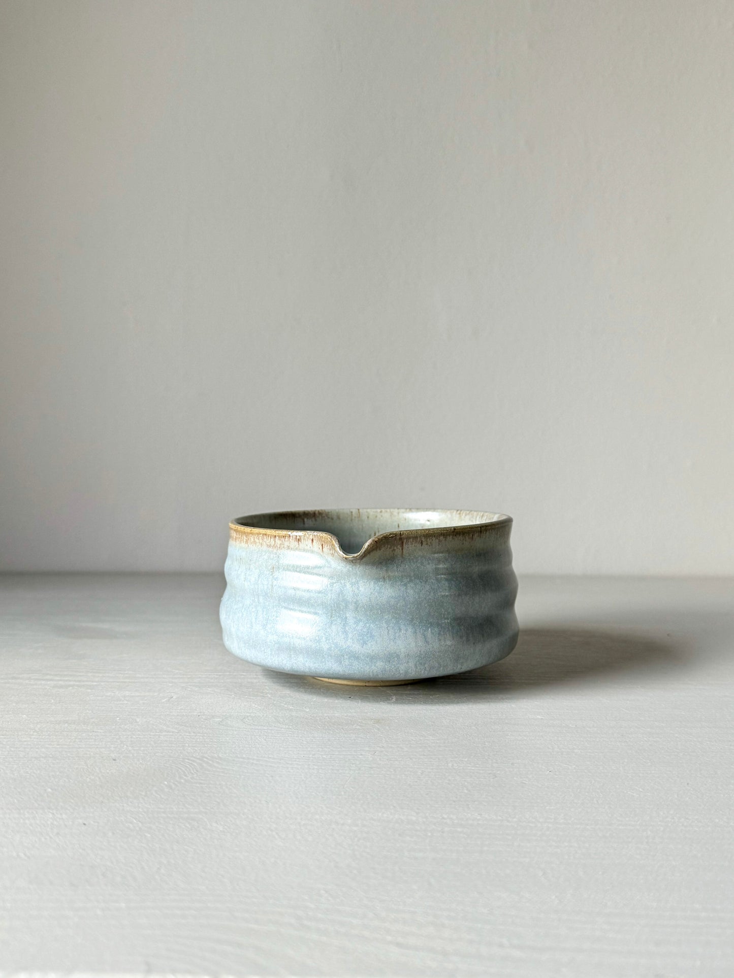 Matcha bowl with Spout - Sky Blue