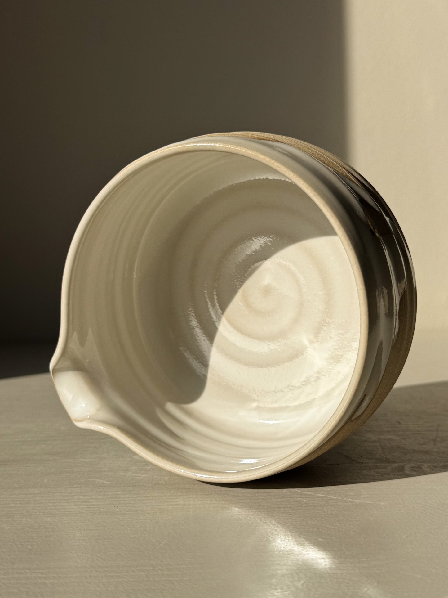 Matcha Bowl with Spout – Yuki #09