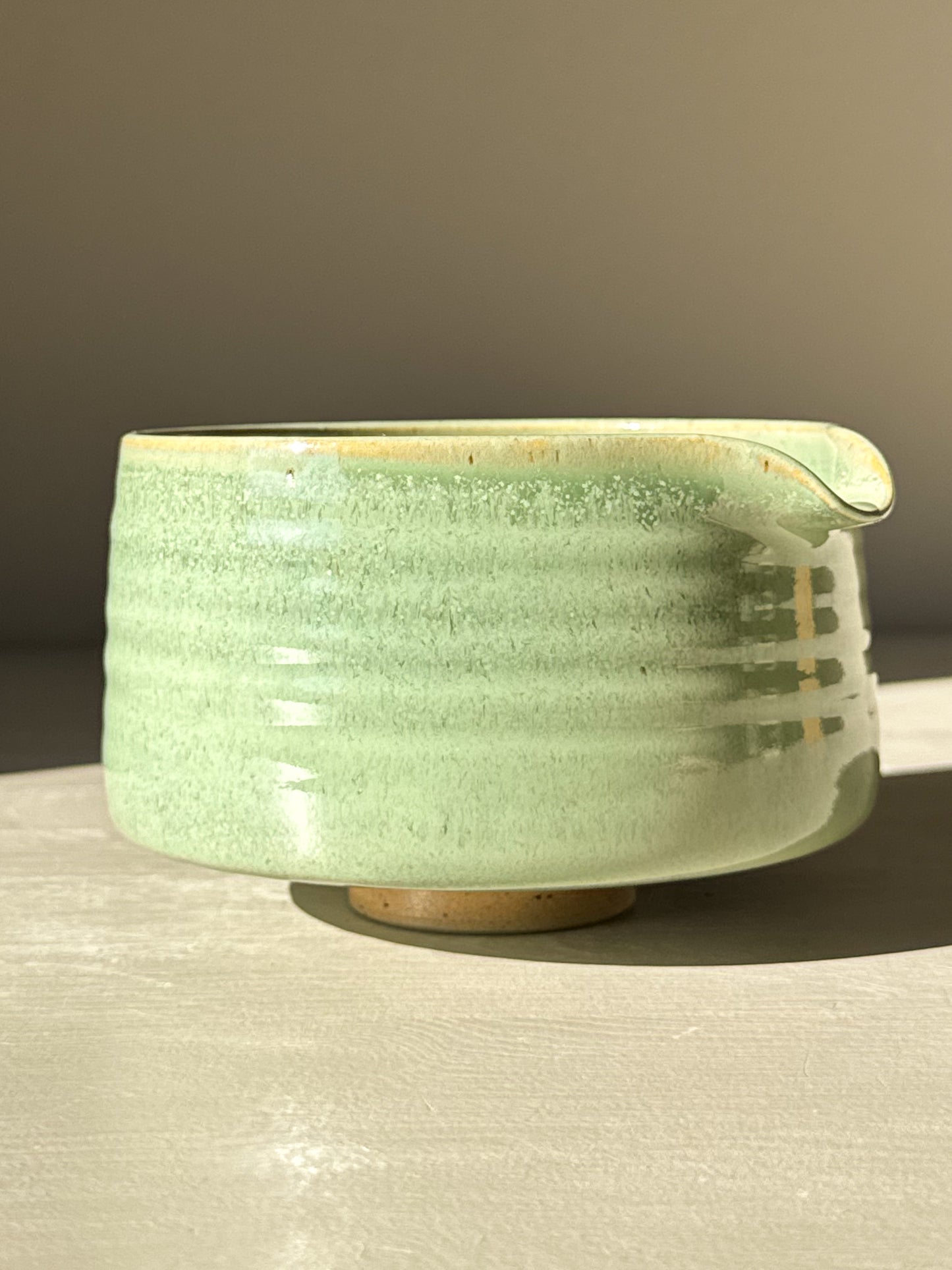 Matcha Kom met Schenktout - Sage Glazuur #01