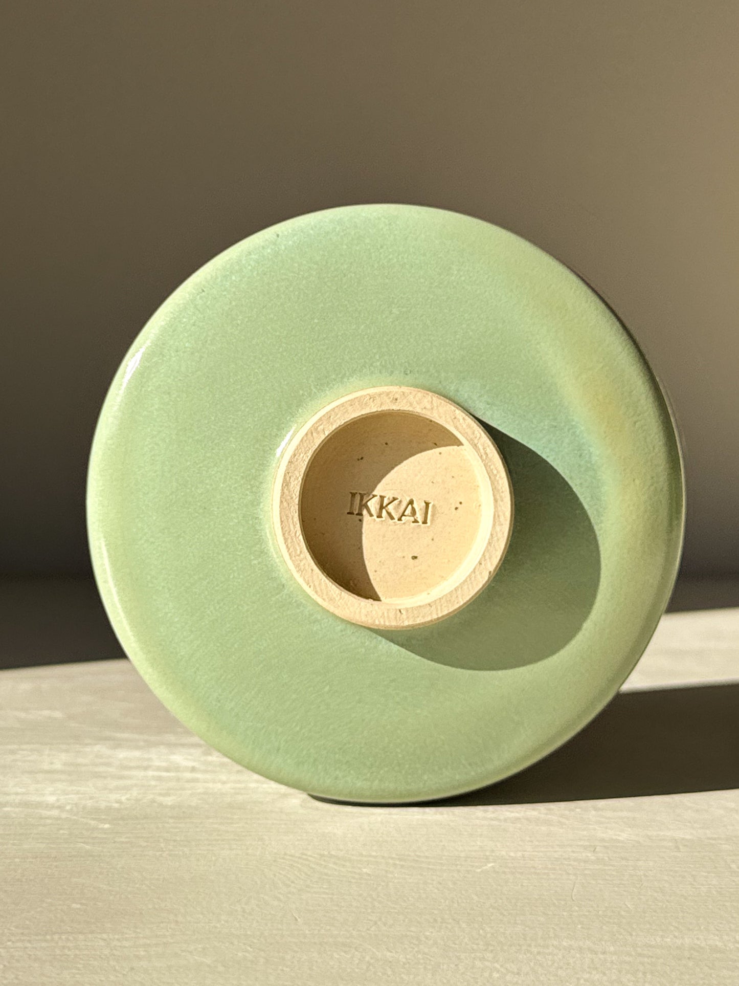 Matcha Kom met schenktout - Sage Glazuur #02