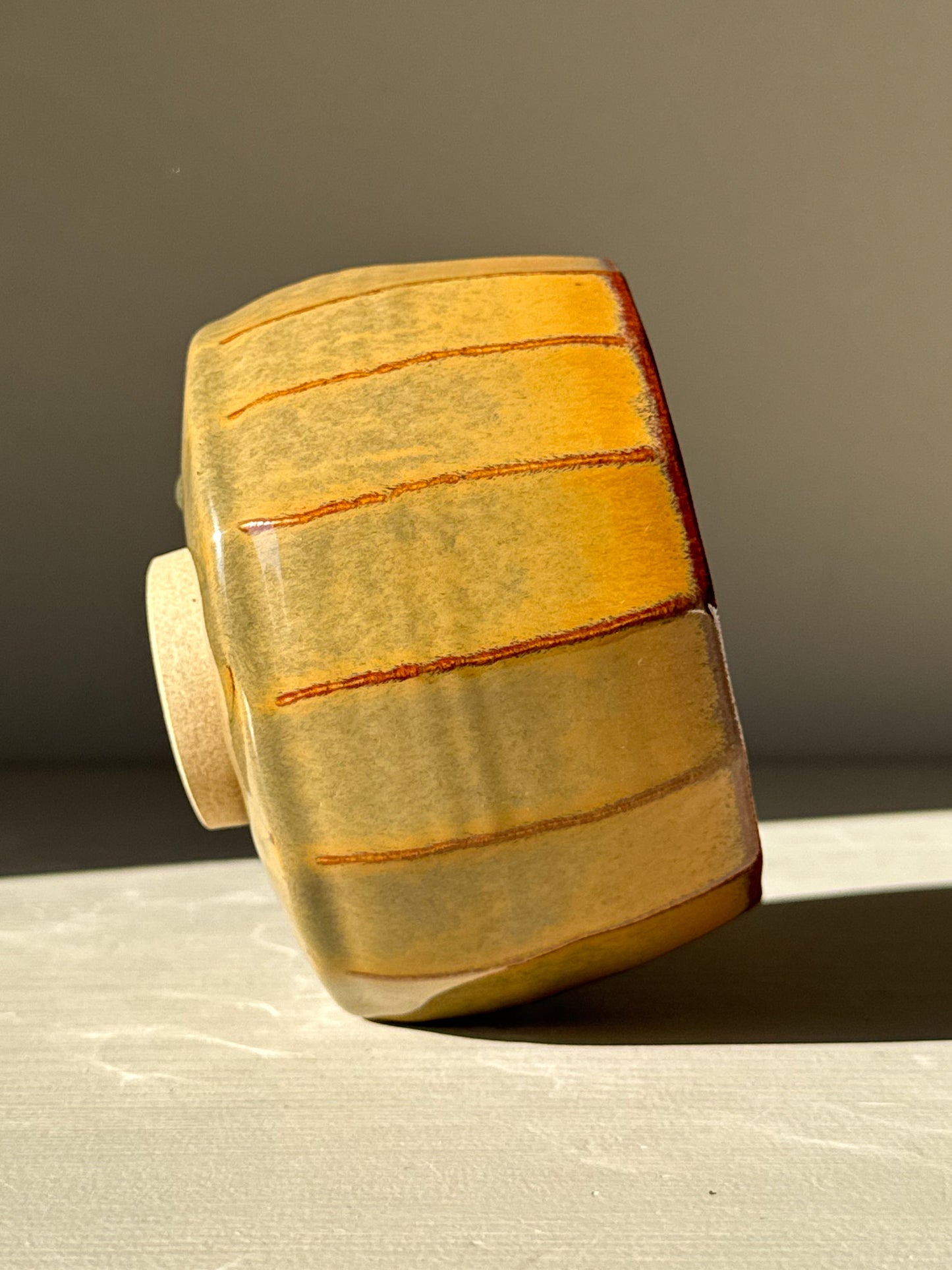 Matcha Kom - Tenmoku Glazuur