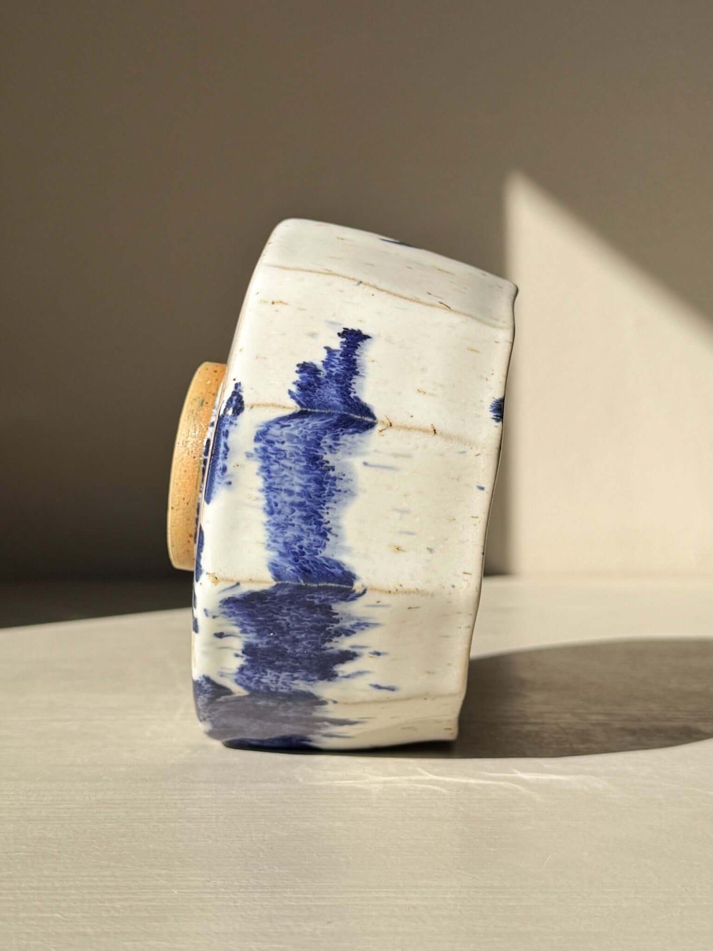 Faceted Matcha Bowl – White & Blue #03