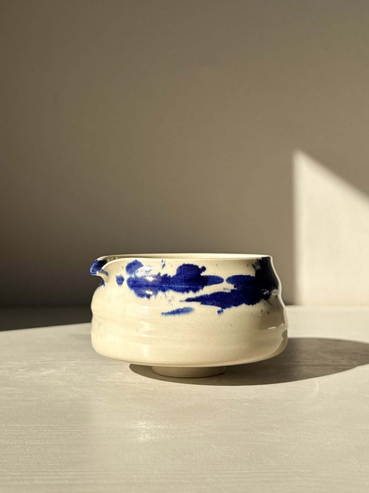 Matcha Bowl with Spout – Gosu #01