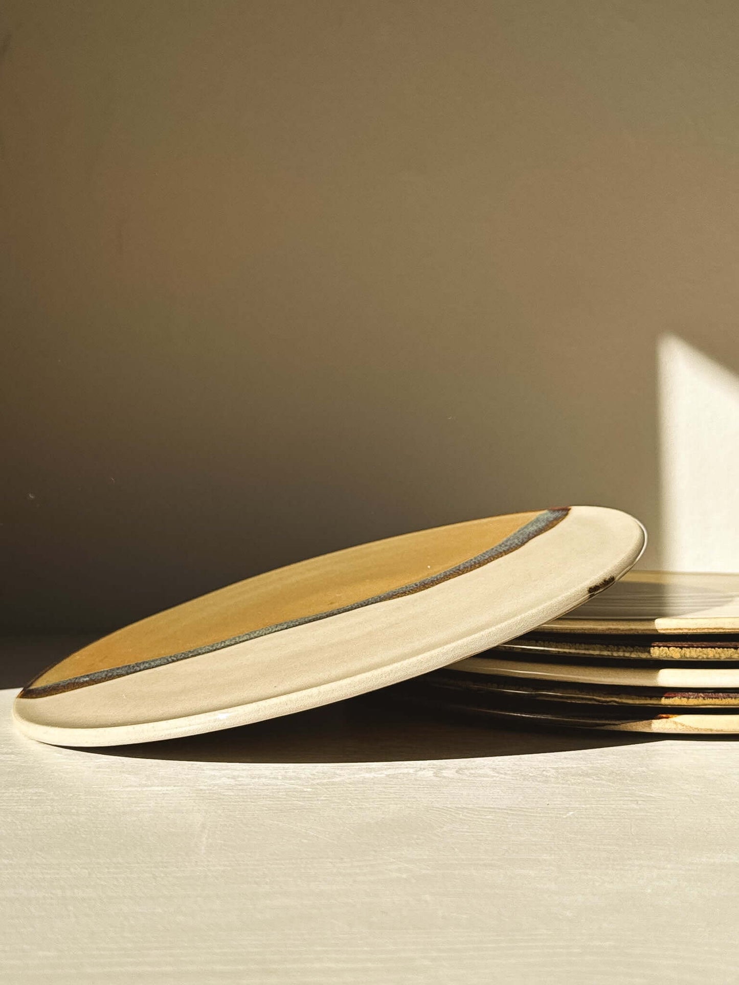 Flat Round Plate – Inyo #02