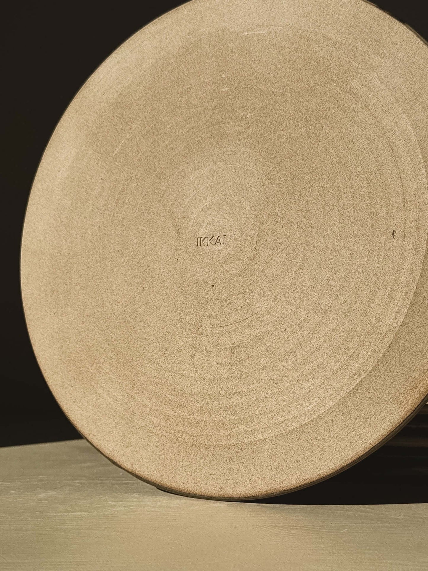 Flat Round Plate – Inyo #02