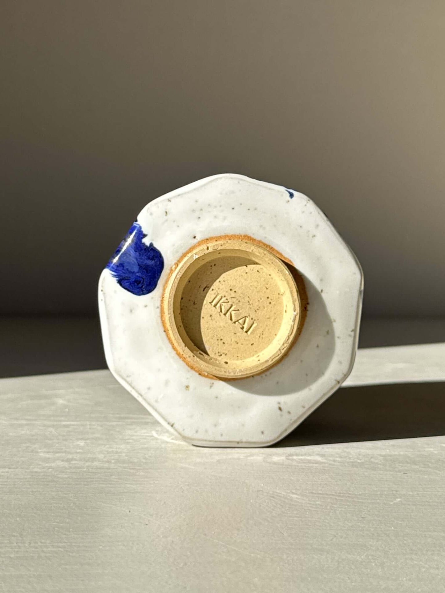 Faceted Cup – Cobalt Blue & Glossy White #01