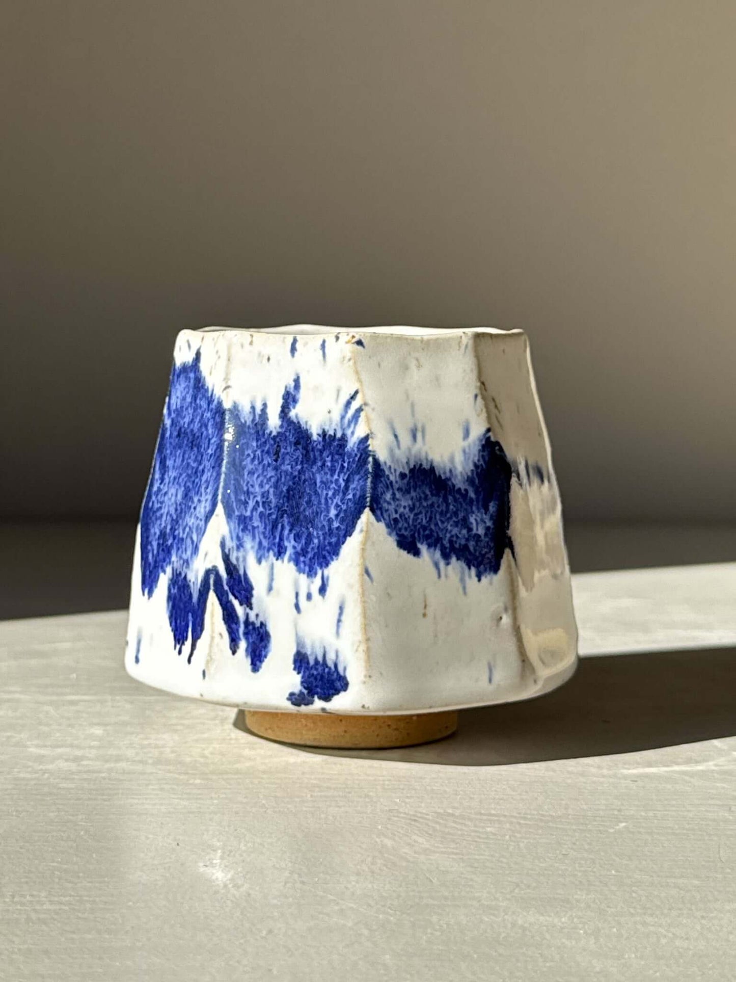 Faceted Cup – Cobalt Blue & Glossy White #02