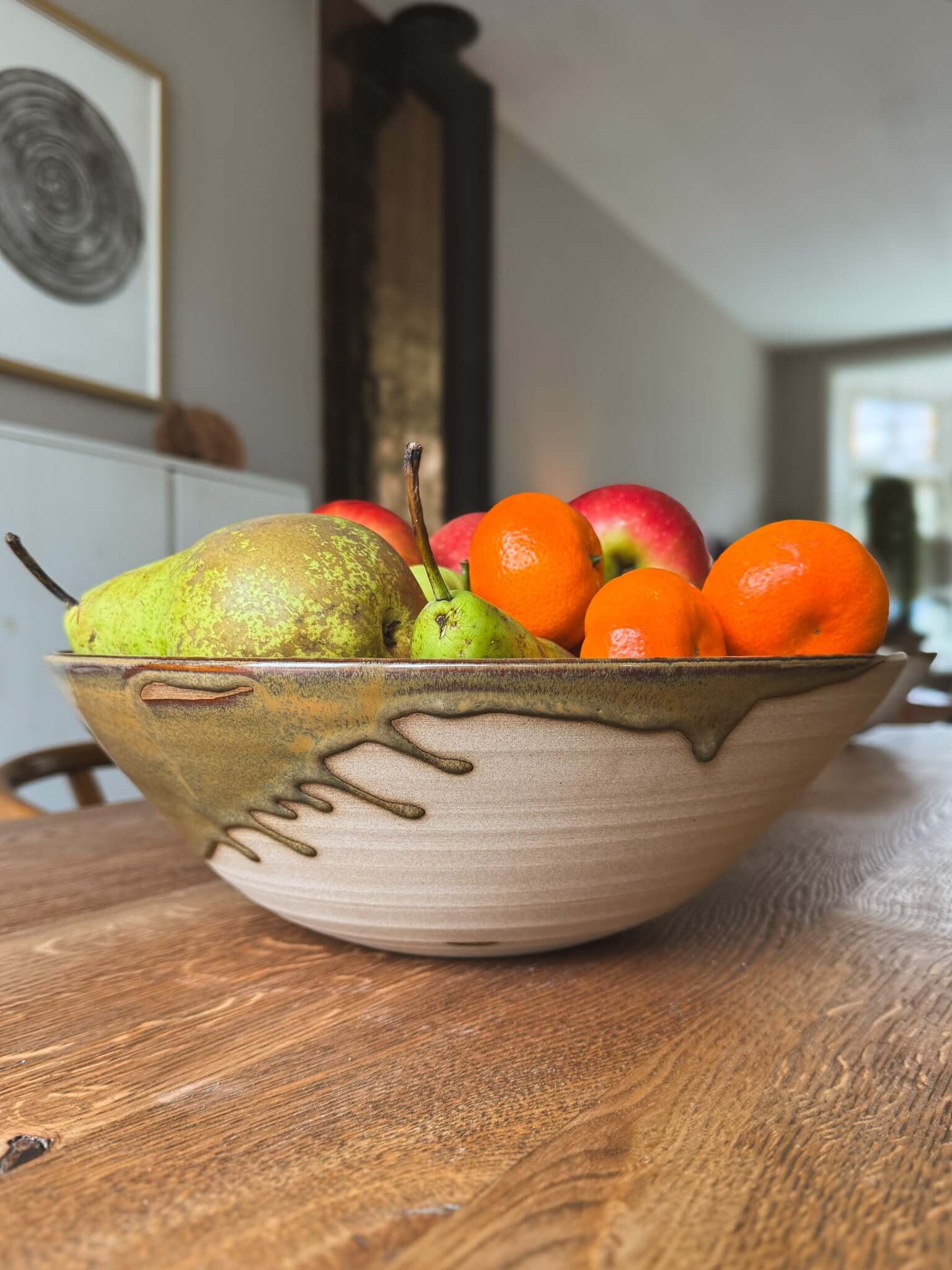 Large Bowl - Inyo #03 showcasing fresh fruits including pears and oranges on a wooden table.