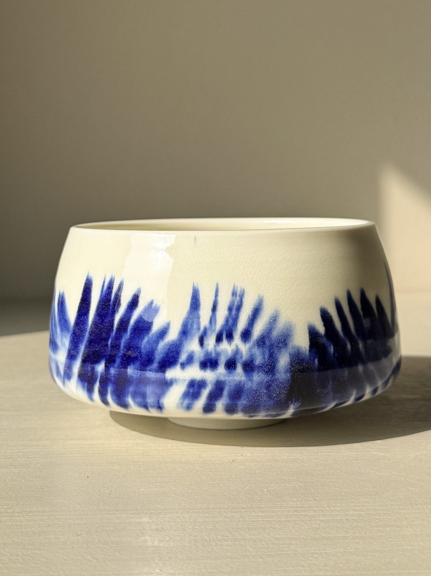 Porcelain Matcha Bowl – Cobalt & Gold Lustre #05