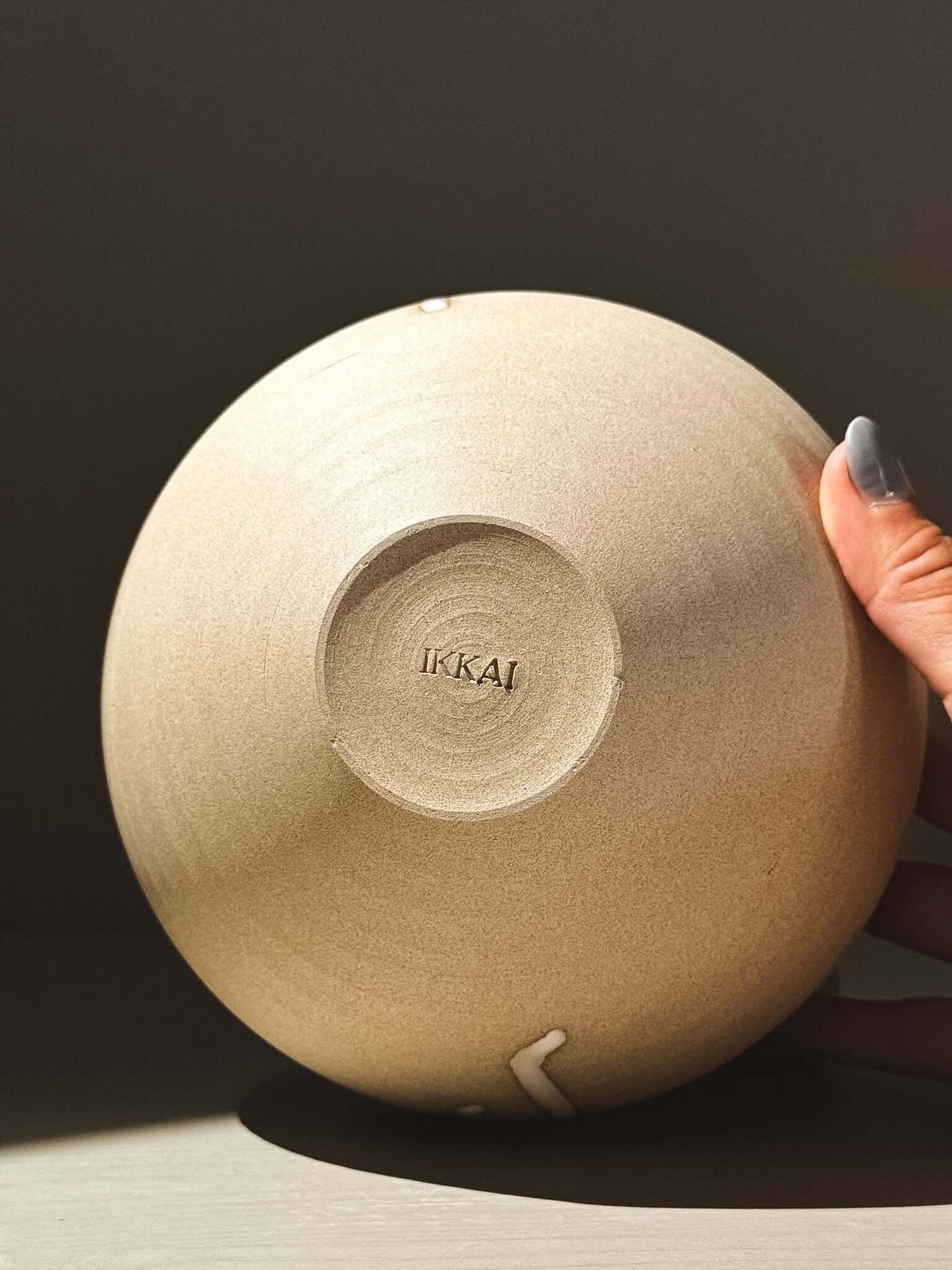 Orb Vase – Yuki #02 in soft clay with unique glazing, showcasing a sculptural rounded form.