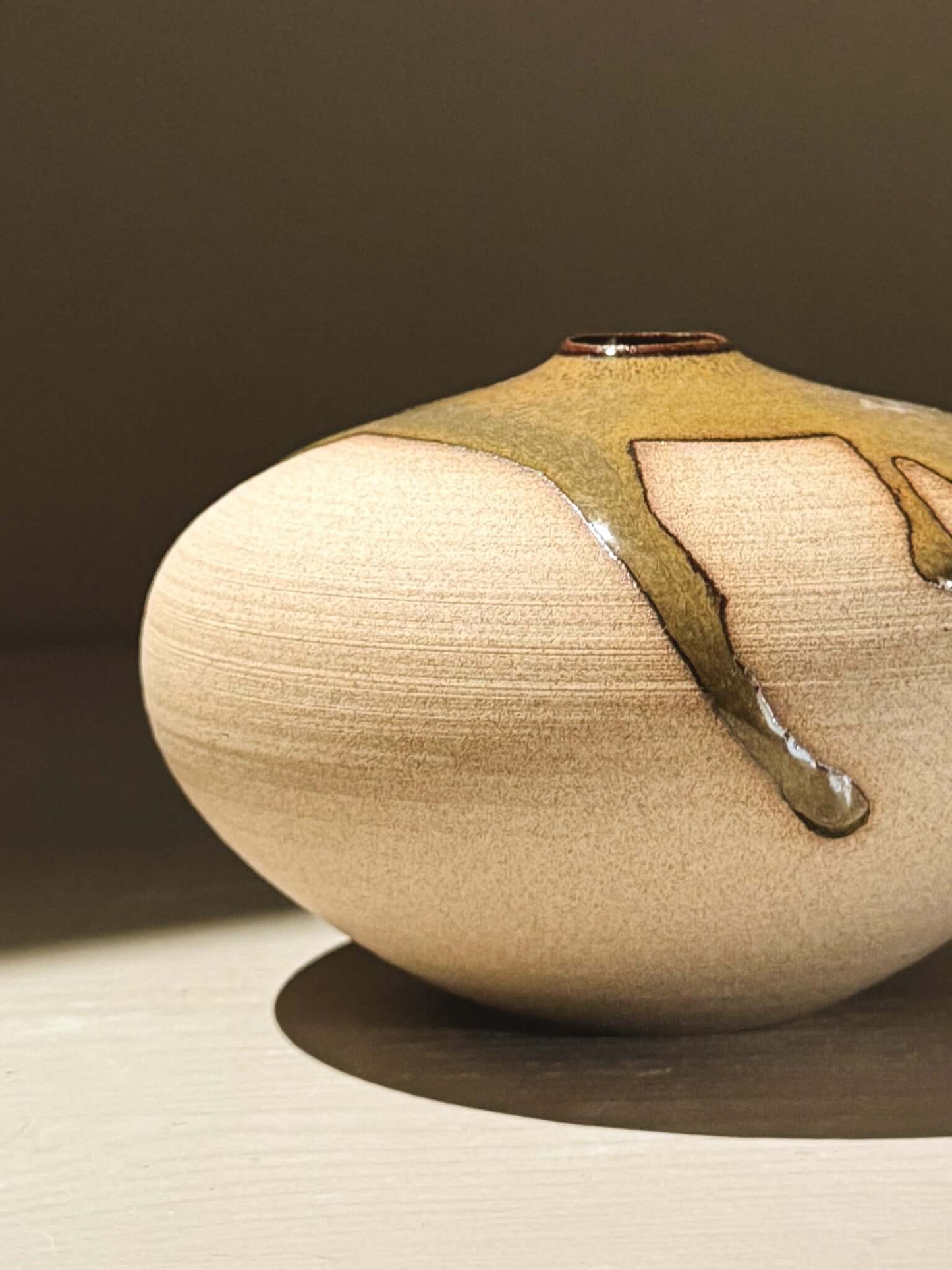 Orb Vase – Tenmoku #04 - handmade ceramic japanese orb vase with unique glaze drips